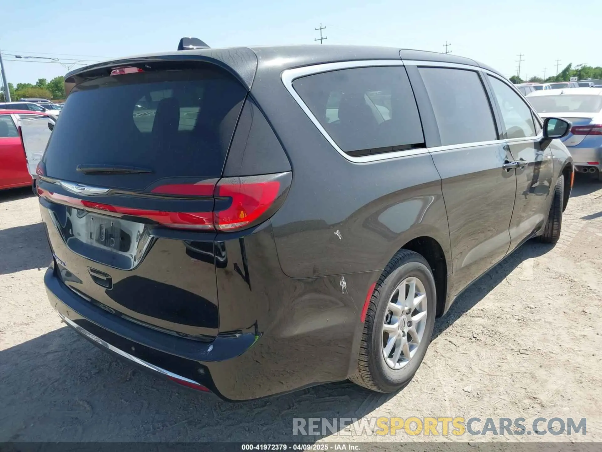 4 Фотография поврежденного автомобиля 2C4RC1BG3RR186795 CHRYSLER PACIFICA 2024