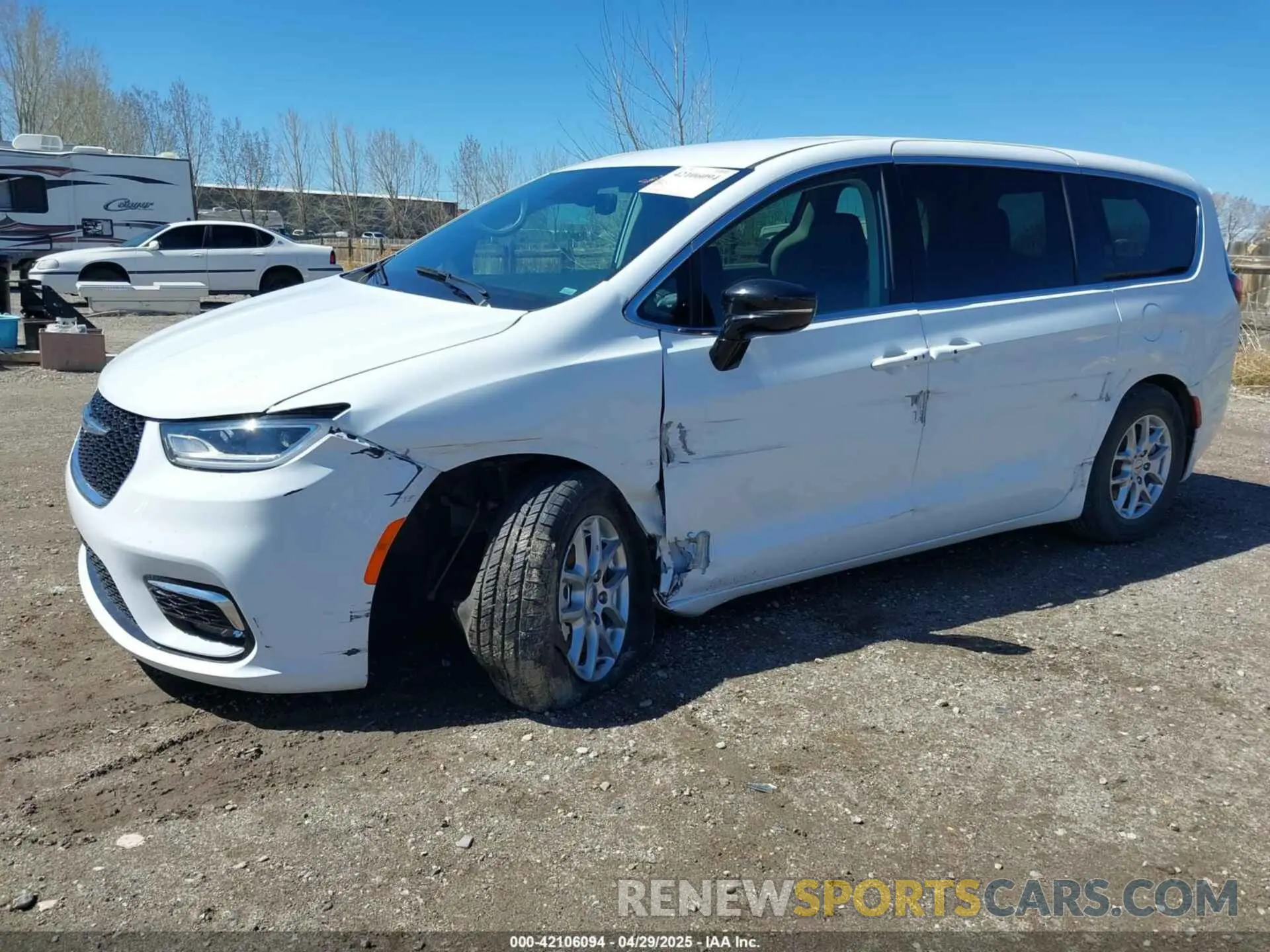 2 Photograph of a damaged car 2C4RC1BG4RR129831 CHRYSLER PACIFICA 2024