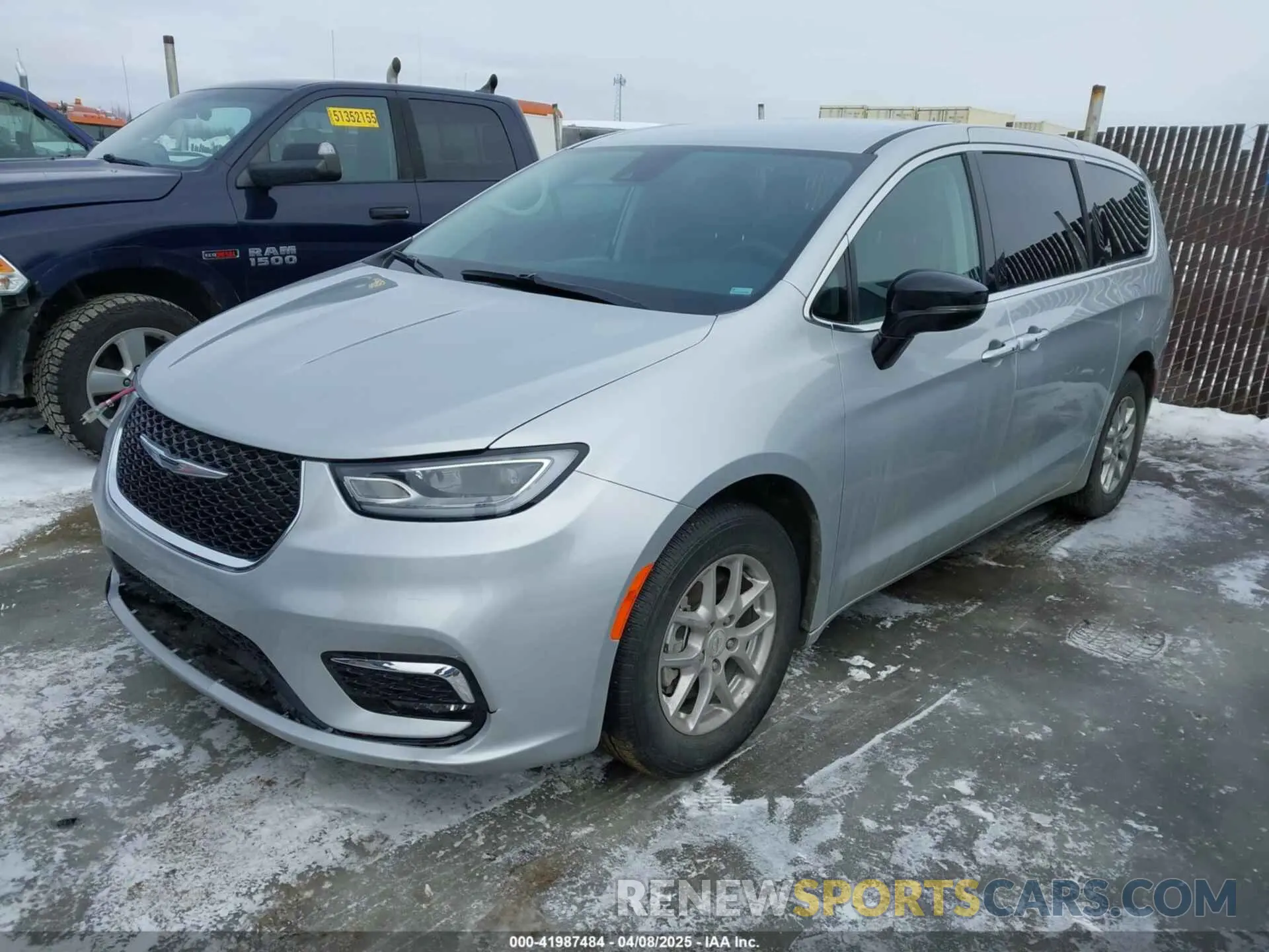2 Фотография поврежденного автомобиля 2C4RC1BG4RR159301 CHRYSLER PACIFICA 2024