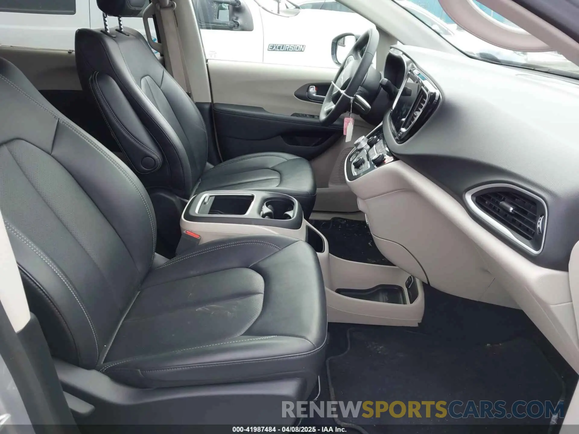 5 Фотография поврежденного автомобиля 2C4RC1BG4RR159301 CHRYSLER PACIFICA 2024