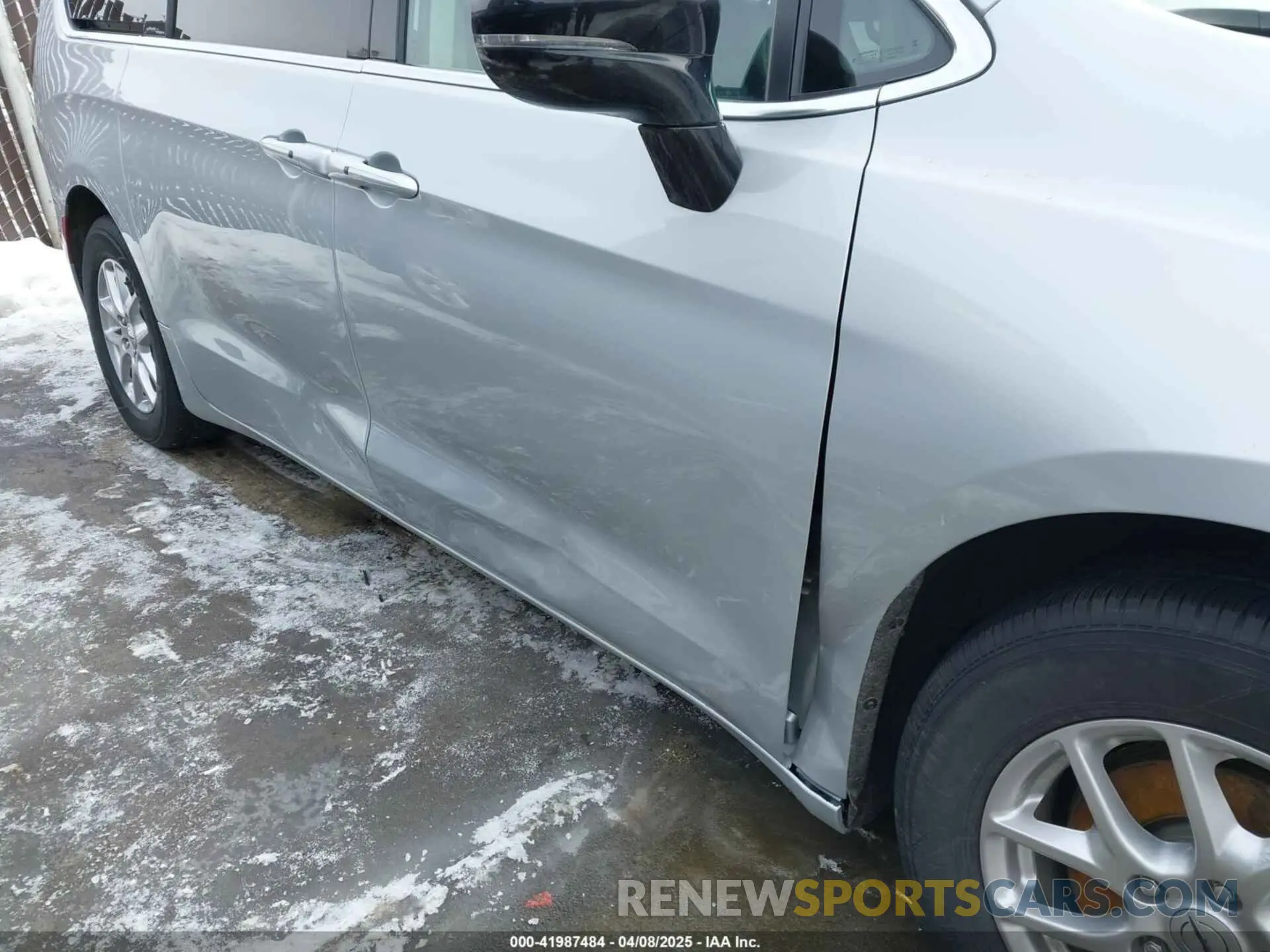 6 Фотография поврежденного автомобиля 2C4RC1BG4RR159301 CHRYSLER PACIFICA 2024