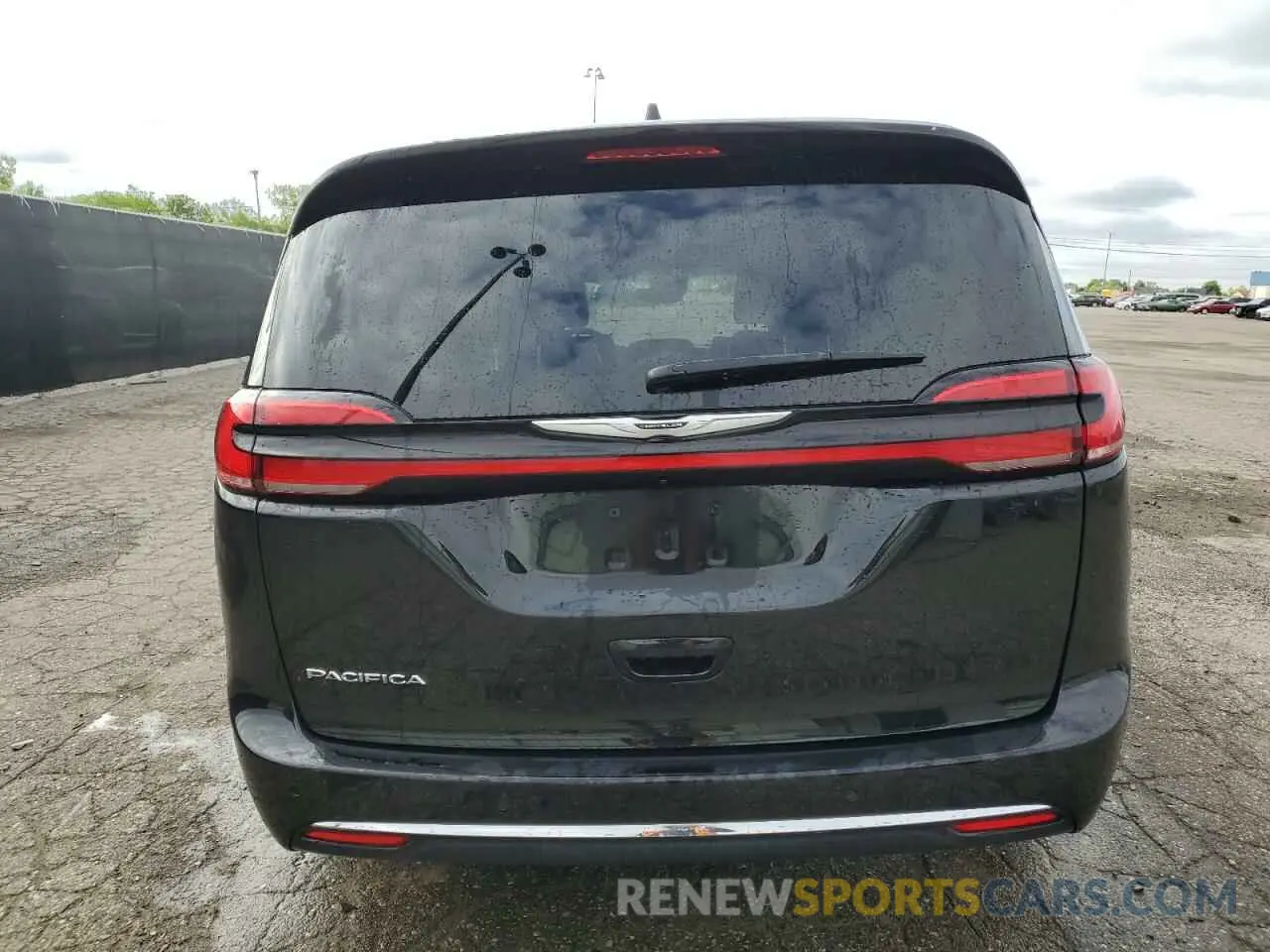 6 Photograph of a damaged car 2C4RC1BG4RR172470 CHRYSLER PACIFICA 2024