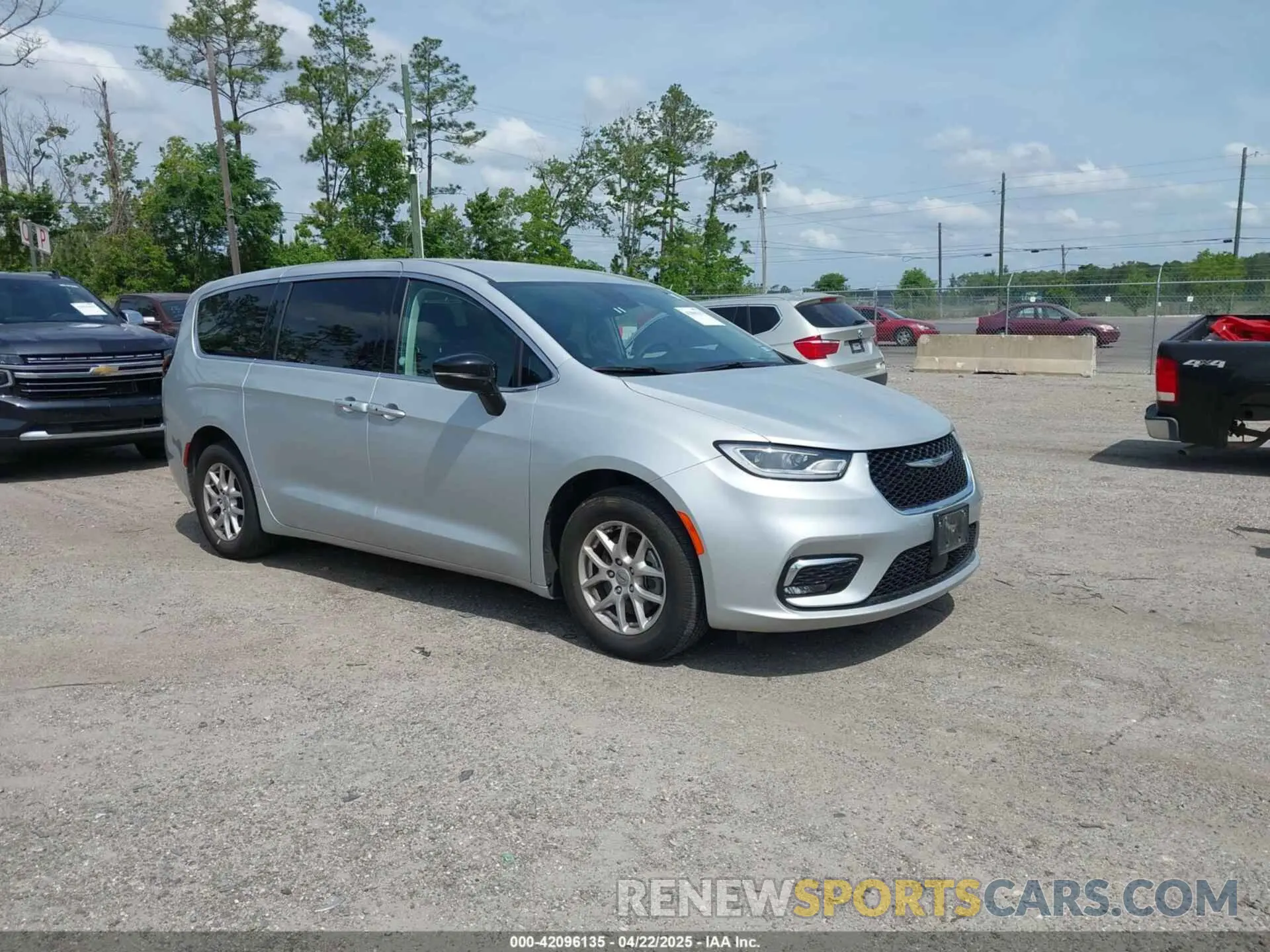 1 Photograph of a damaged car 2C4RC1BG5RR132205 CHRYSLER PACIFICA 2024