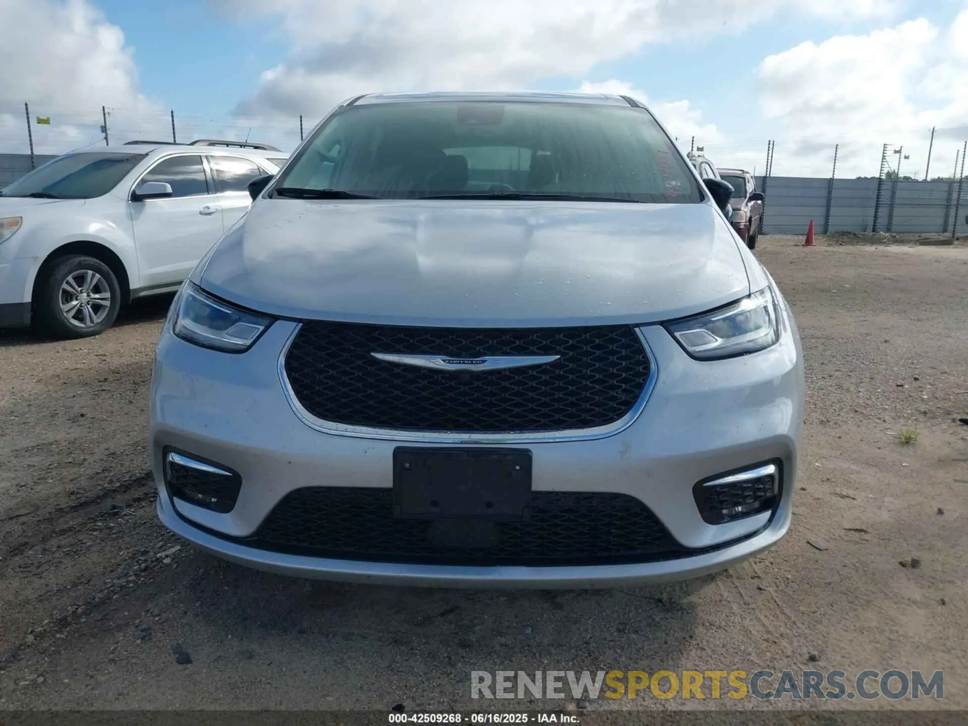 12 Photograph of a damaged car 2C4RC1BG5RR154544 CHRYSLER PACIFICA 2024