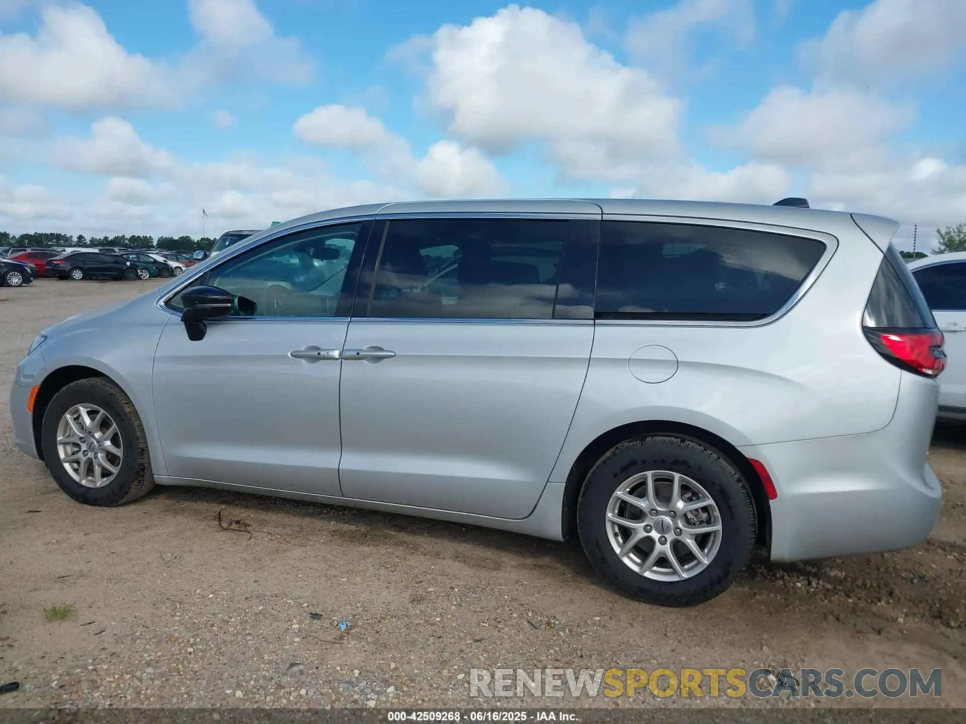 14 Photograph of a damaged car 2C4RC1BG5RR154544 CHRYSLER PACIFICA 2024