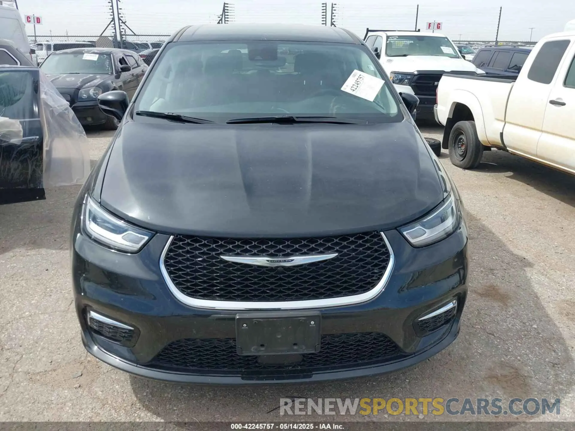 12 Фотография поврежденного автомобиля 2C4RC1BG6RR101545 CHRYSLER PACIFICA 2024
