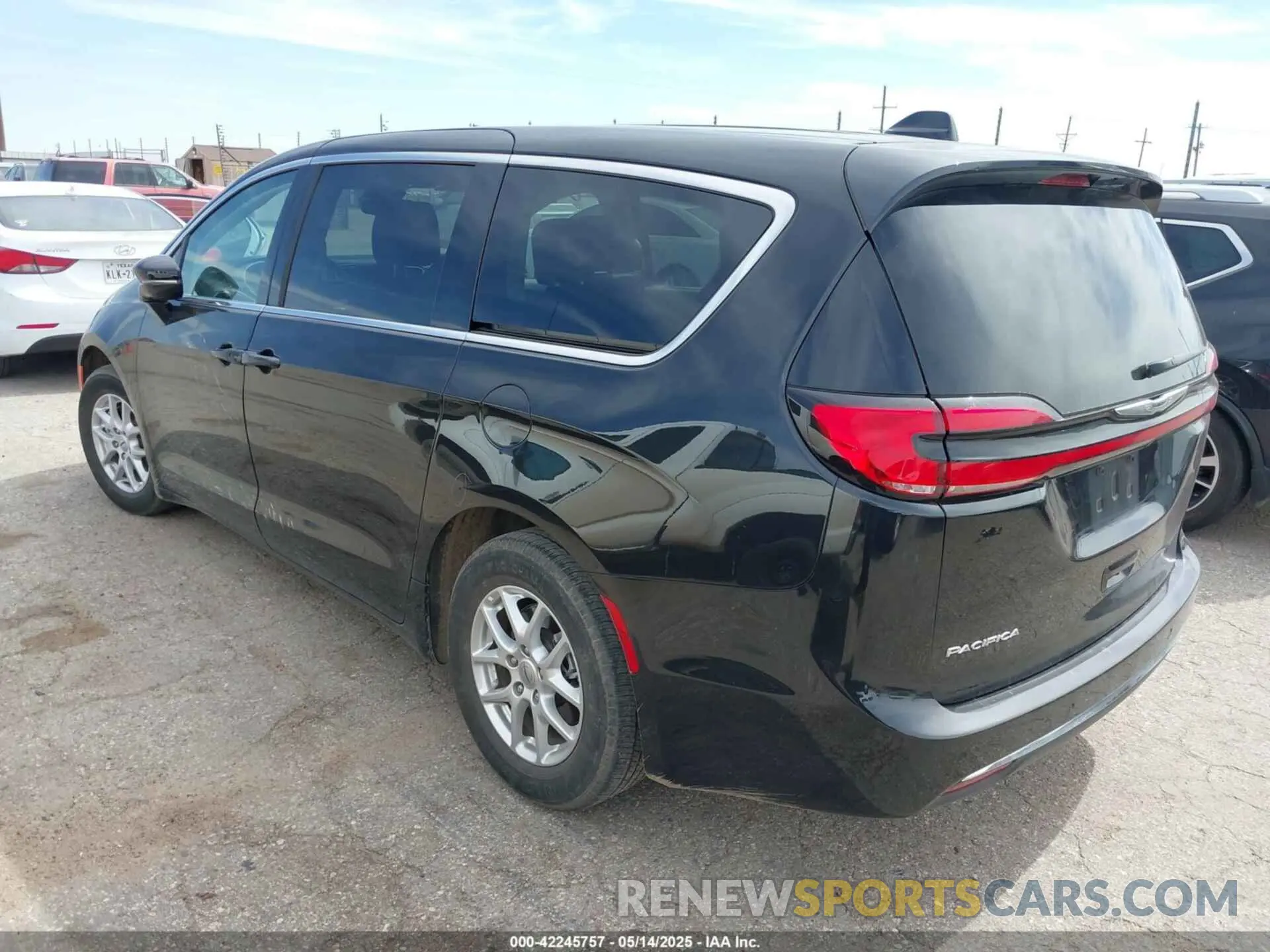 3 Фотография поврежденного автомобиля 2C4RC1BG6RR101545 CHRYSLER PACIFICA 2024