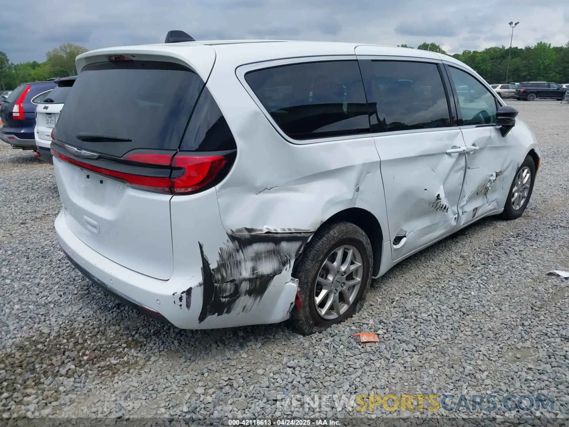 4 Фотография поврежденного автомобиля 2C4RC1BG6RR116594 CHRYSLER PACIFICA 2024
