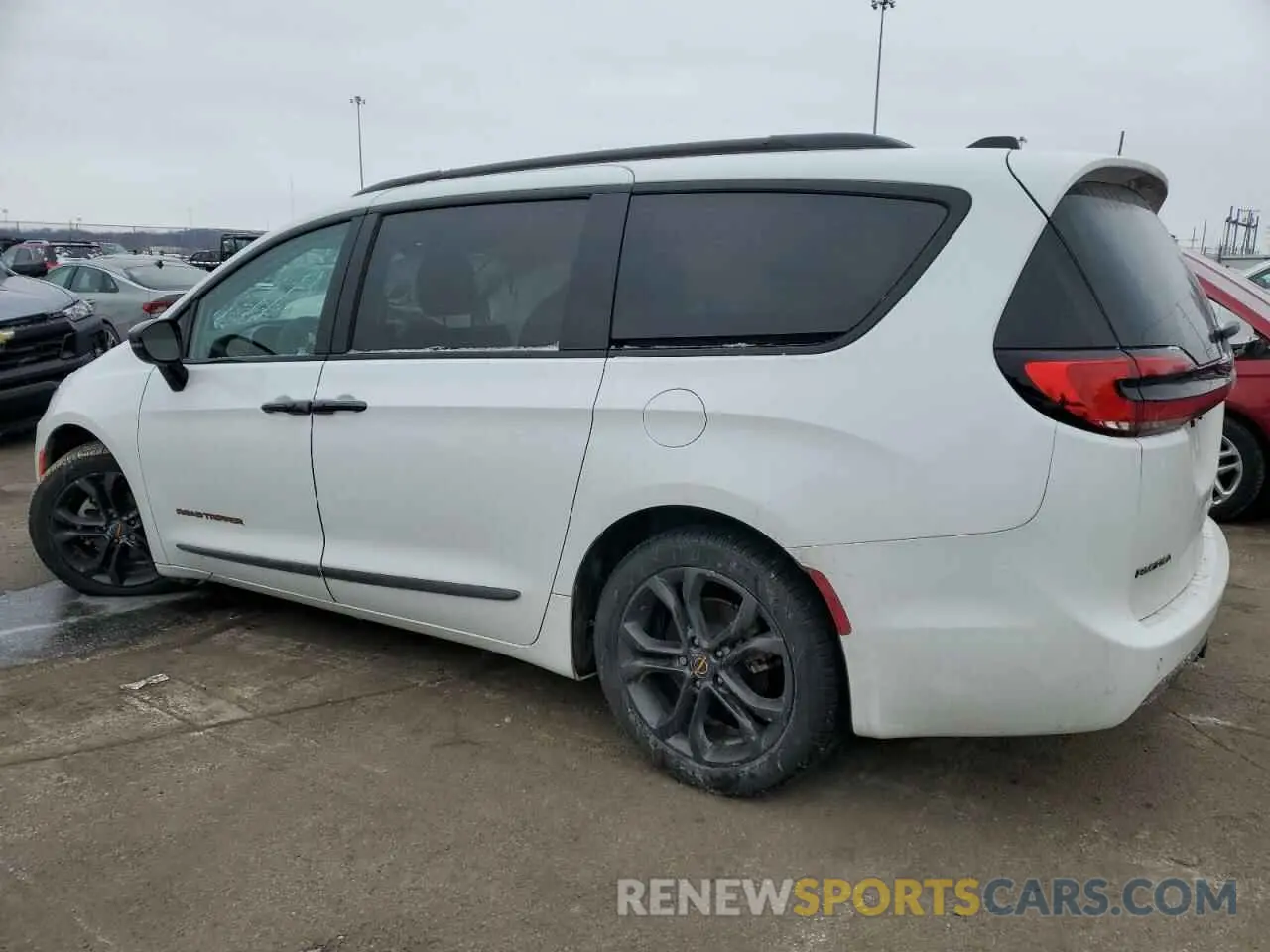 2 Фотография поврежденного автомобиля 2C4RC1BG6RR126431 CHRYSLER PACIFICA 2024