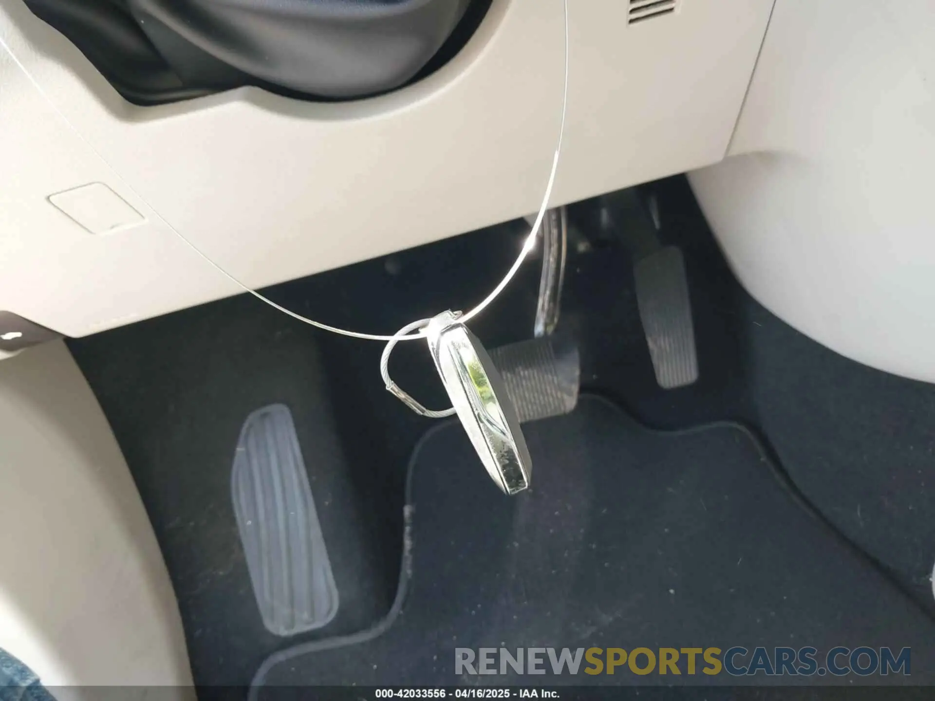 11 Photograph of a damaged car 2C4RC1BG6RR179873 CHRYSLER PACIFICA 2024