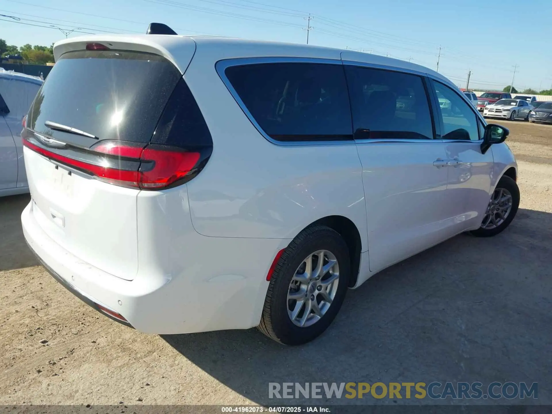 4 Photograph of a damaged car 2C4RC1BG7RR123103 CHRYSLER PACIFICA 2024
