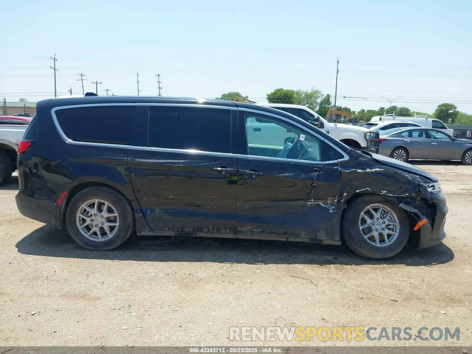 13 Фотография поврежденного автомобиля 2C4RC1BG7RR136417 CHRYSLER PACIFICA 2024