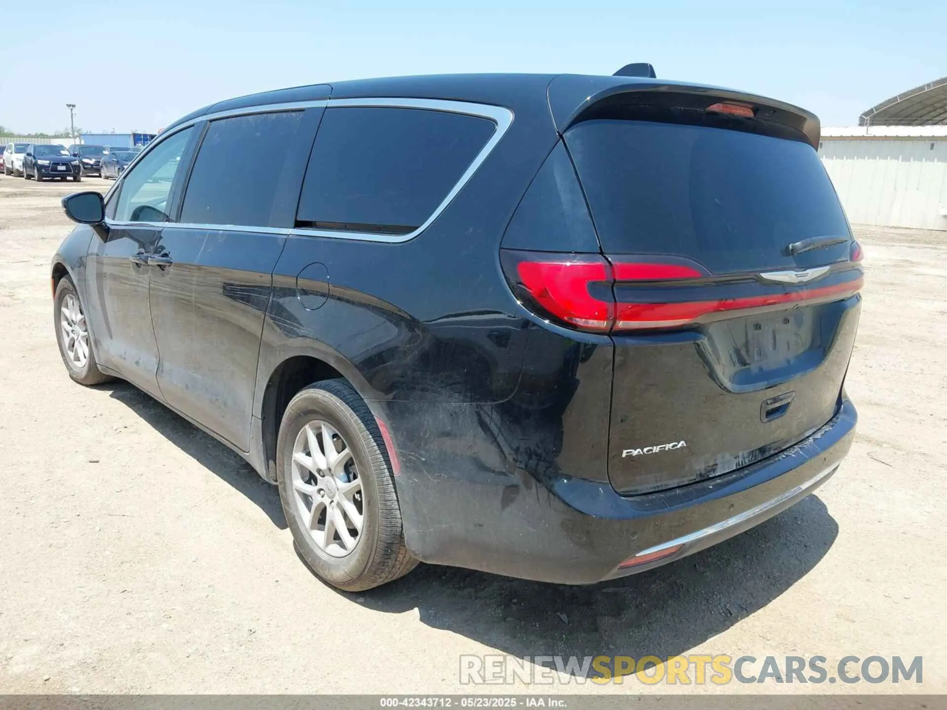 3 Фотография поврежденного автомобиля 2C4RC1BG7RR136417 CHRYSLER PACIFICA 2024