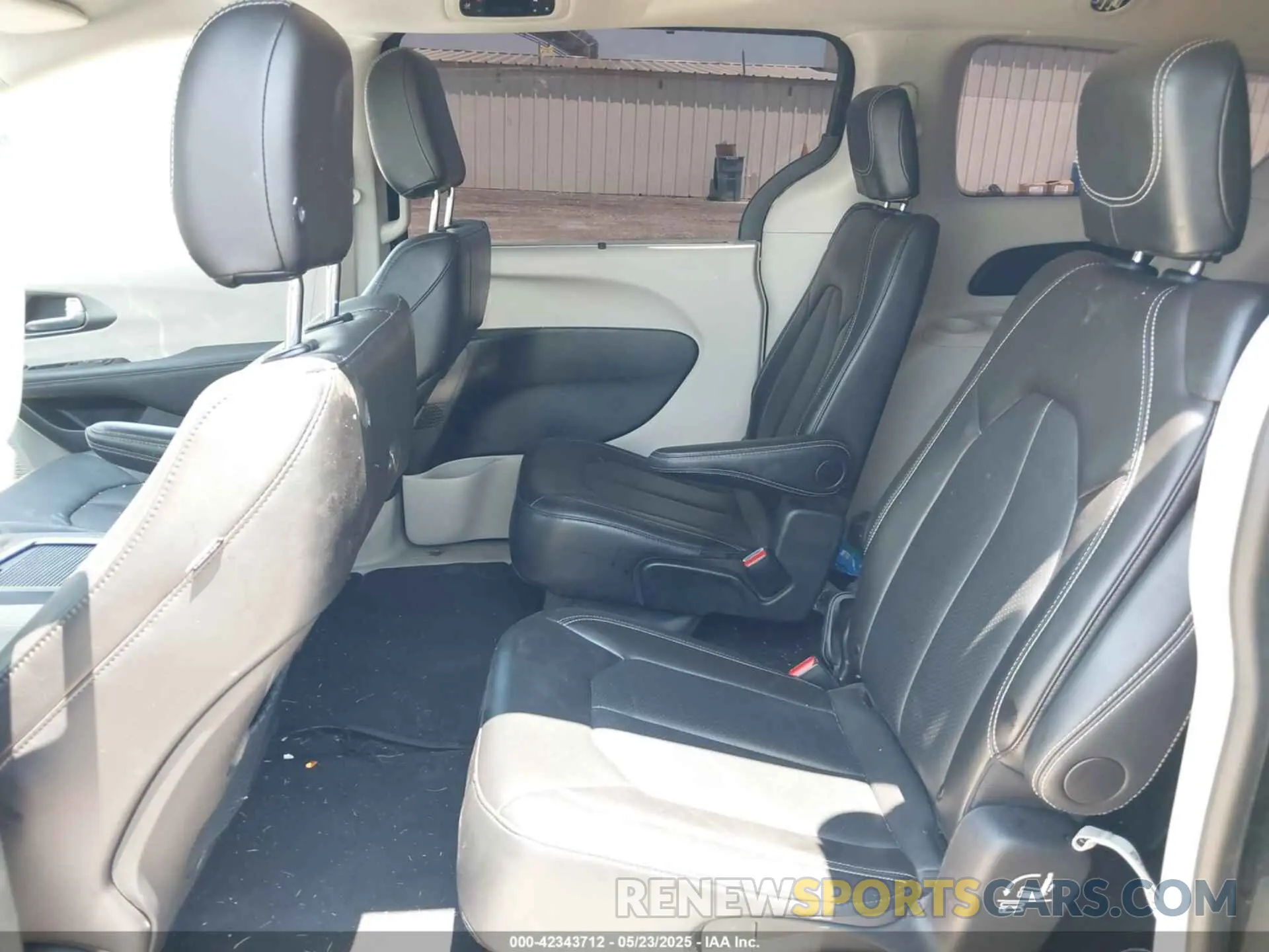 8 Фотография поврежденного автомобиля 2C4RC1BG7RR136417 CHRYSLER PACIFICA 2024