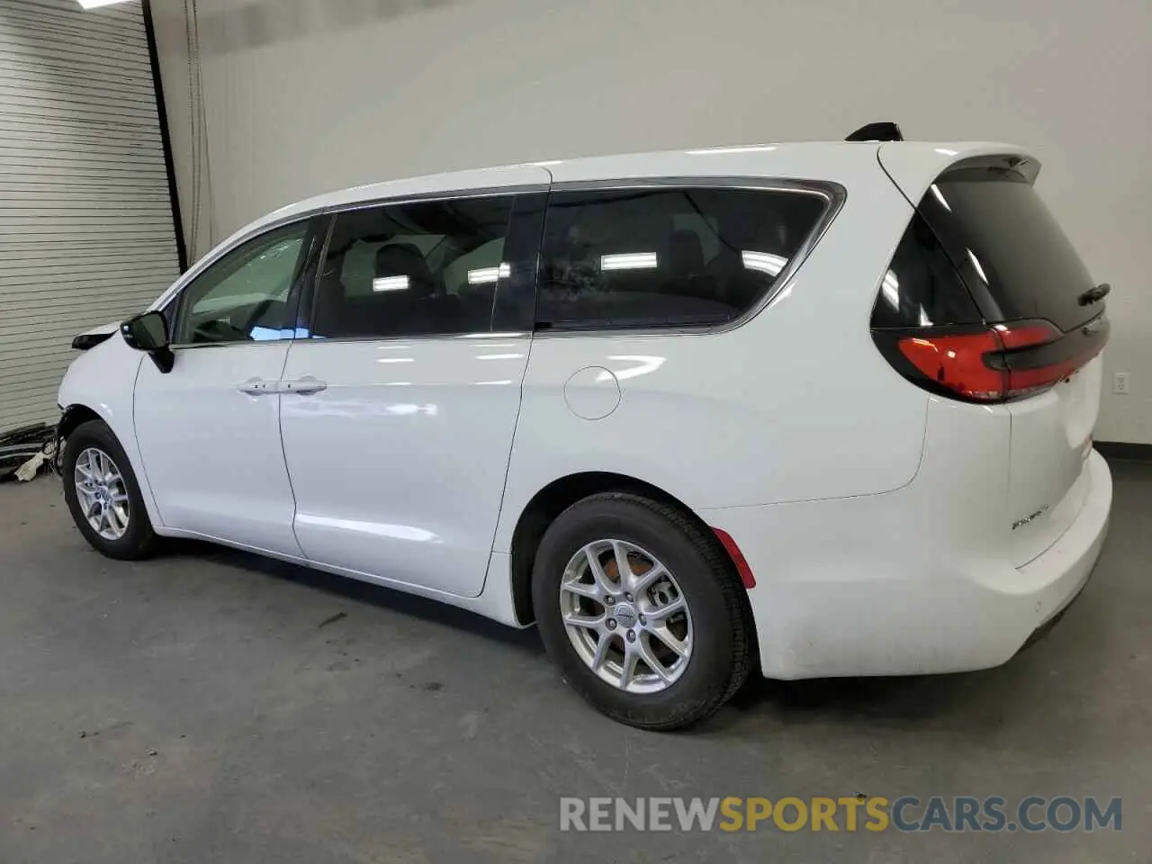 2 Фотография поврежденного автомобиля 2C4RC1BG7RR170423 CHRYSLER PACIFICA 2024