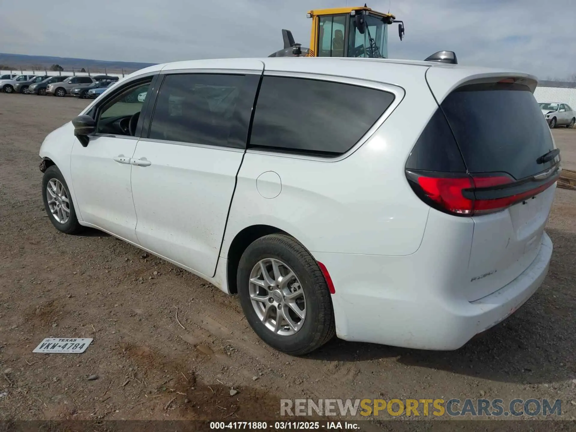 3 Фотография поврежденного автомобиля 2C4RC1BG7RR182975 CHRYSLER PACIFICA 2024