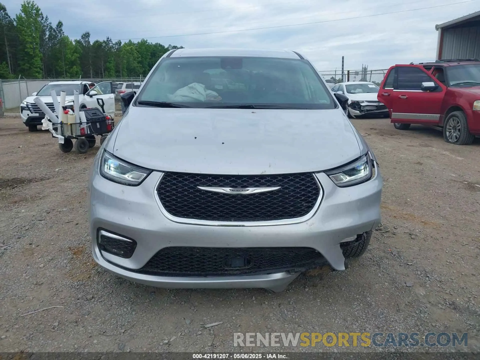 13 Photograph of a damaged car 2C4RC1BG8RR132876 CHRYSLER PACIFICA 2024