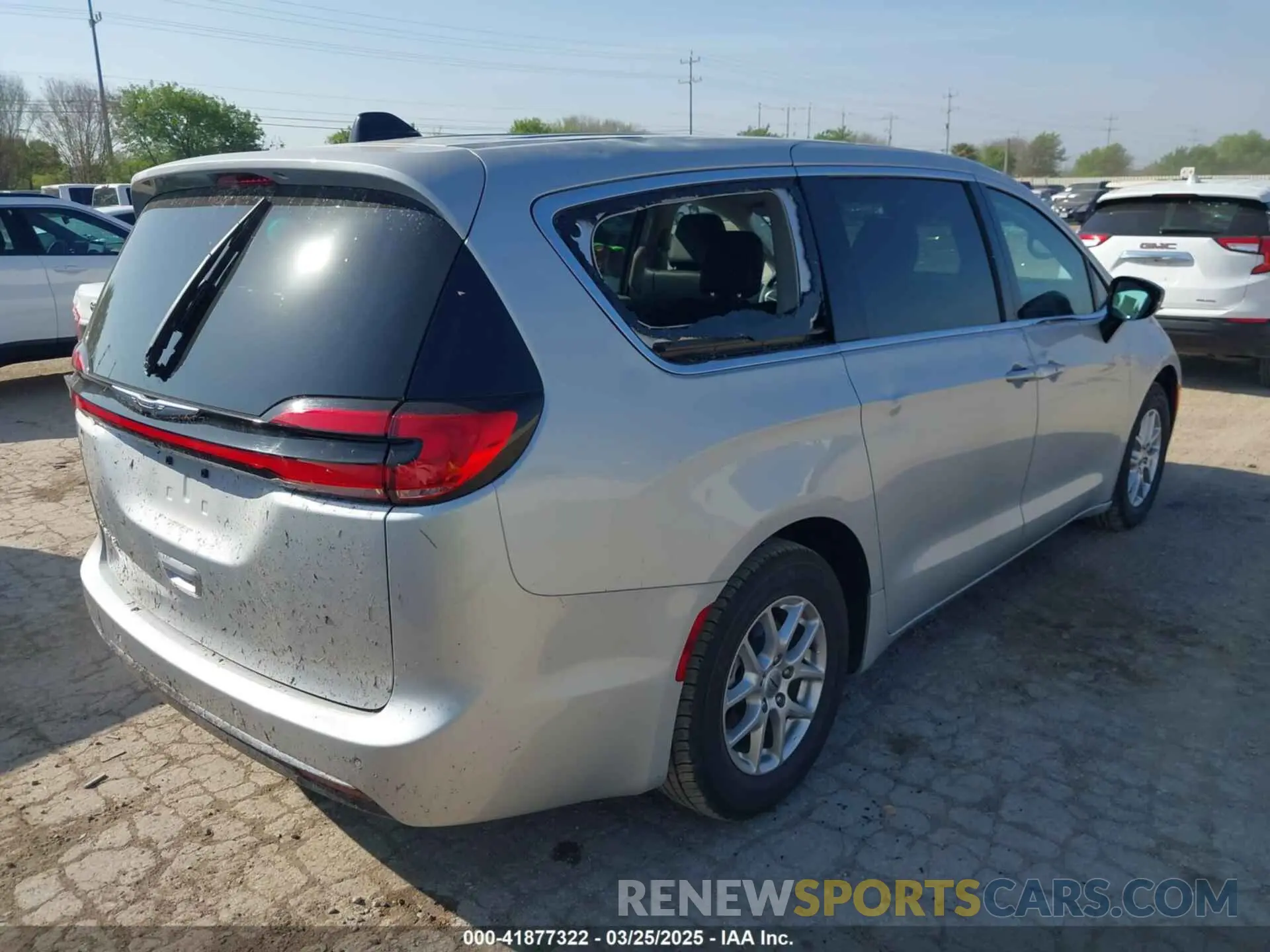 4 Photograph of a damaged car 2C4RC1BG8RR146065 CHRYSLER PACIFICA 2024