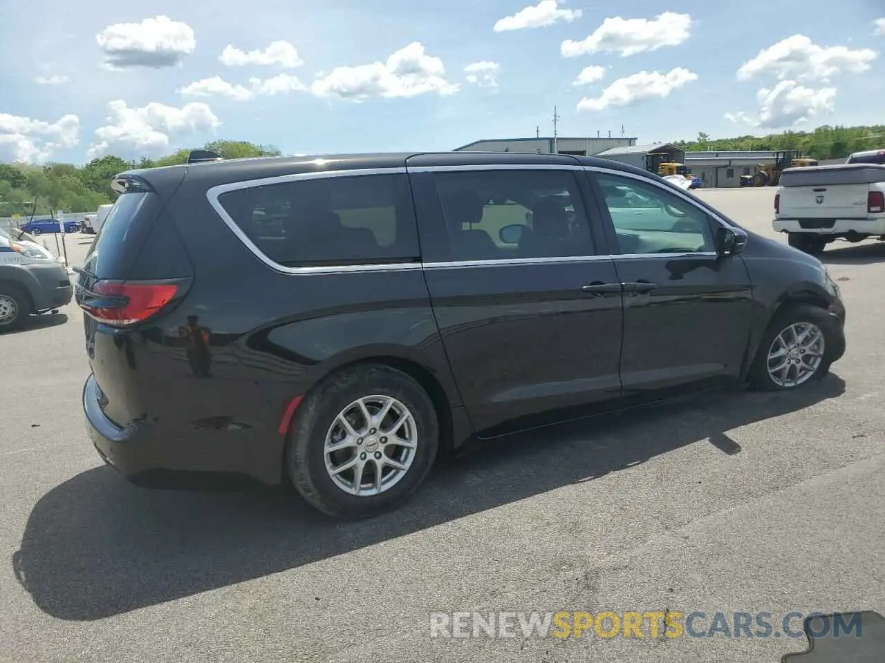 3 Photograph of a damaged car 2C4RC1BG8RR164131 CHRYSLER PACIFICA 2024