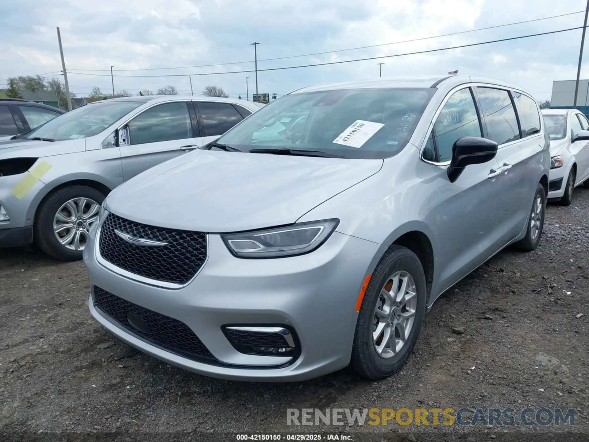 2 Photograph of a damaged car 2C4RC1BG8RR186632 CHRYSLER PACIFICA 2024