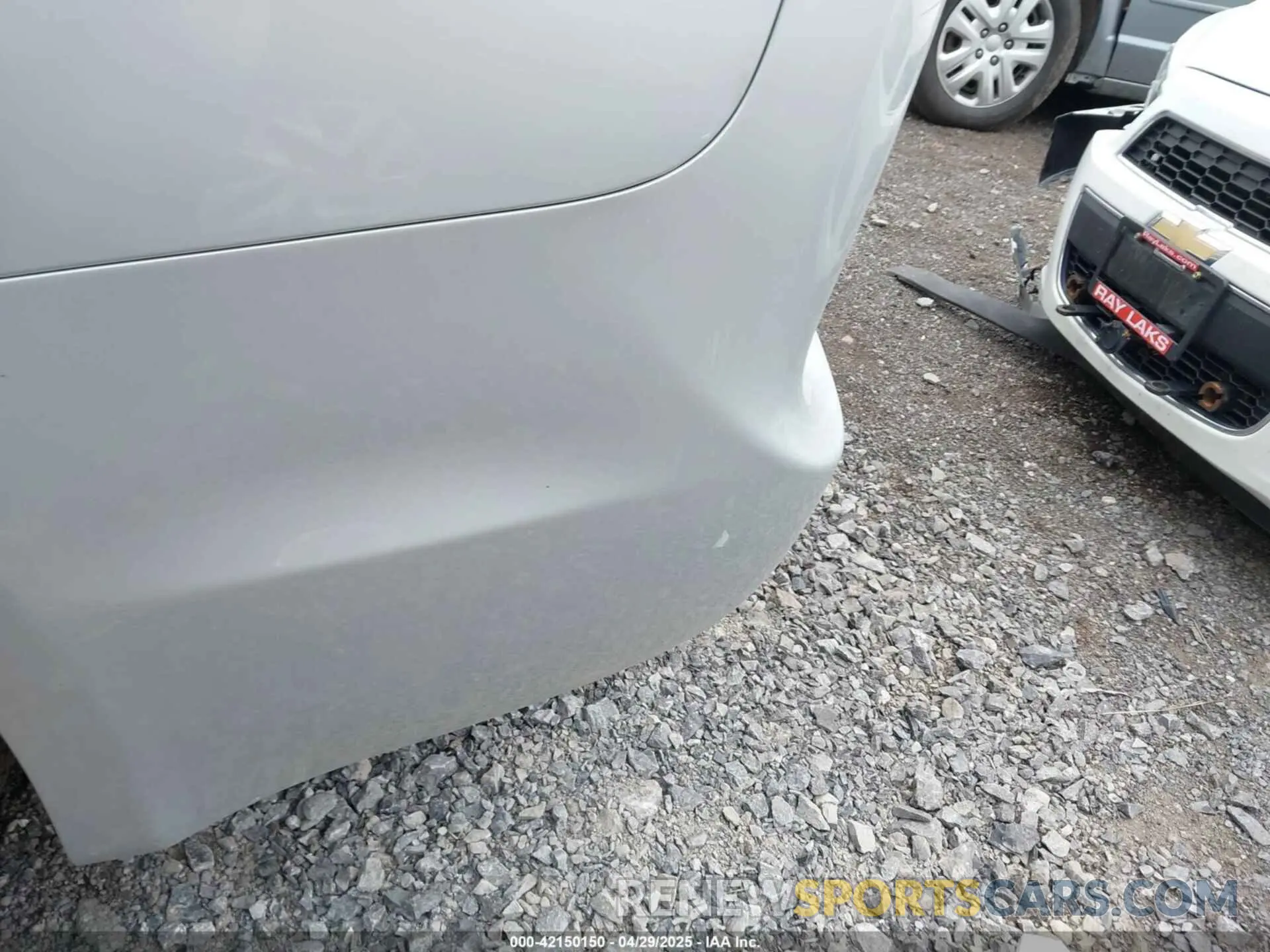 6 Photograph of a damaged car 2C4RC1BG8RR186632 CHRYSLER PACIFICA 2024