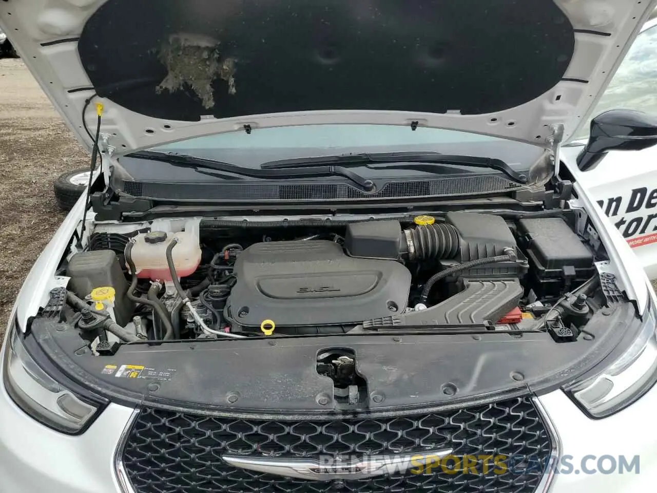 12 Photograph of a damaged car 2C4RC1BG9RR110546 CHRYSLER PACIFICA 2024