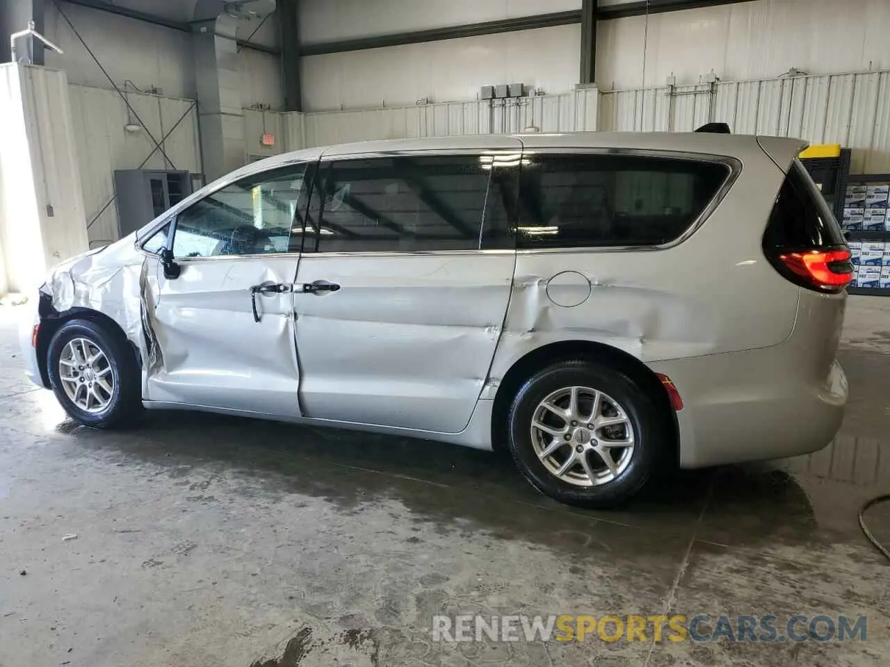 2 Photograph of a damaged car 2C4RC1BG9RR129548 CHRYSLER PACIFICA 2024