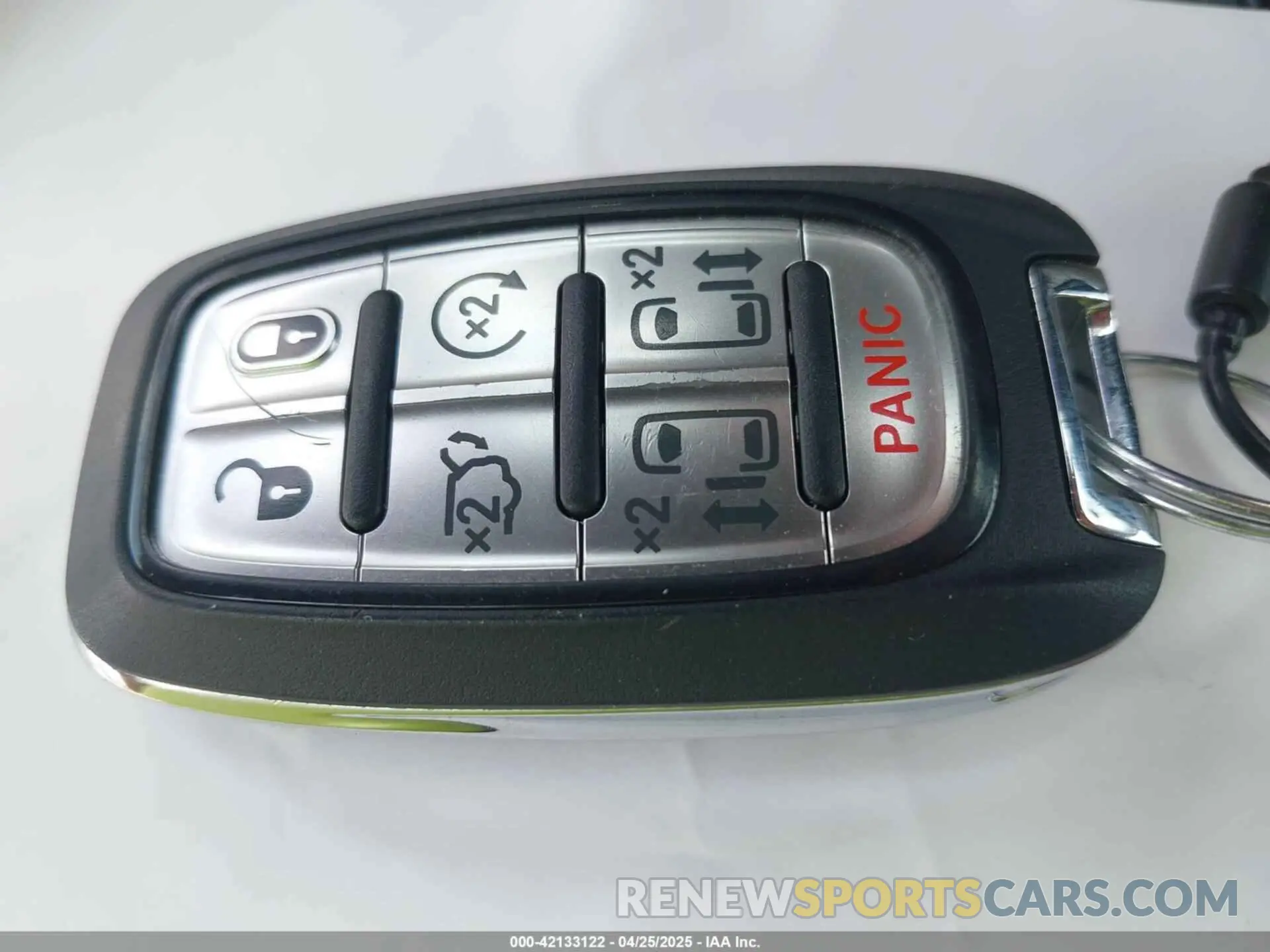 11 Фотография поврежденного автомобиля 2C4RC1BG9RR136435 CHRYSLER PACIFICA 2024