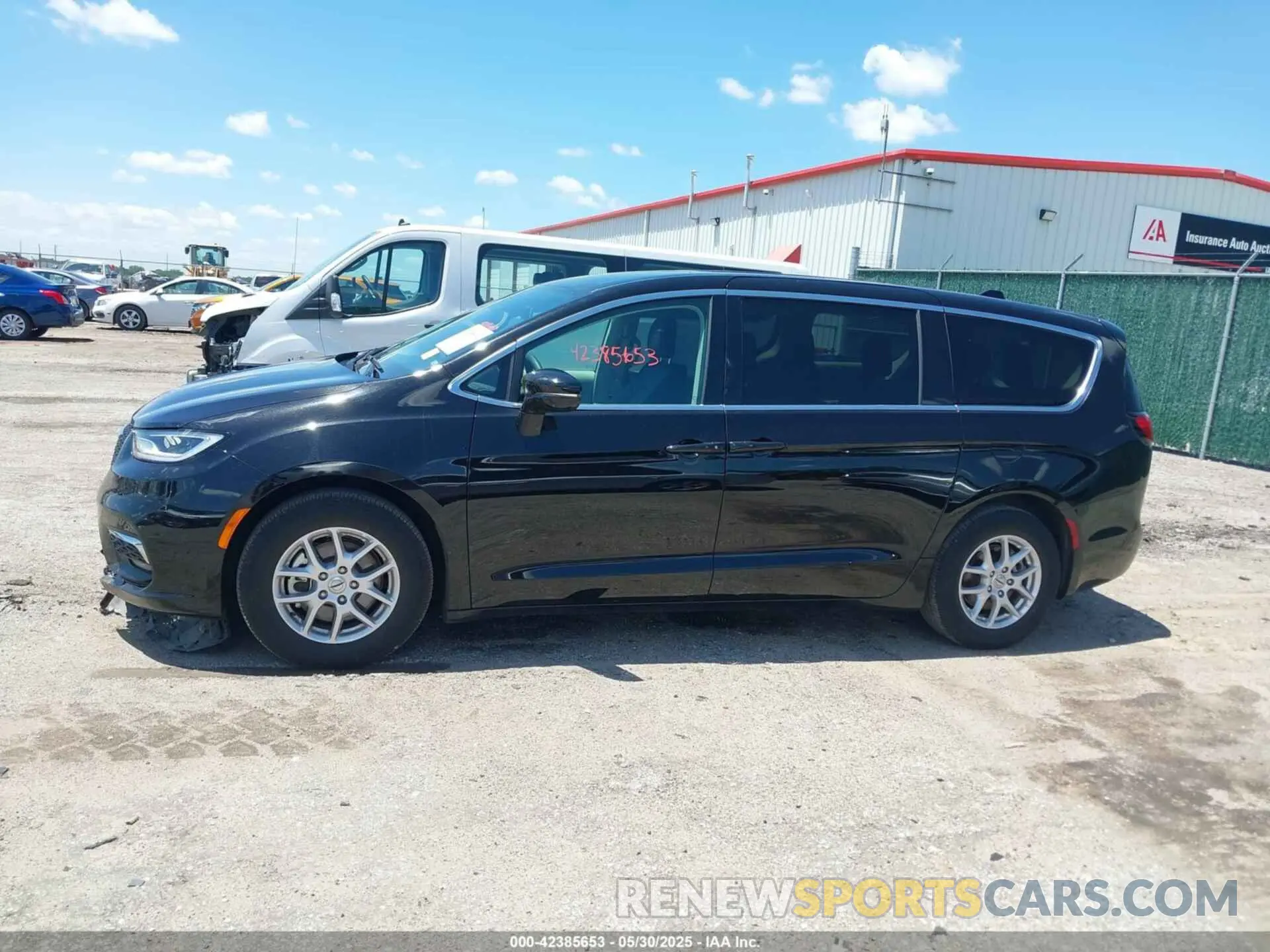 14 Photograph of a damaged car 2C4RC1BG9RR148830 CHRYSLER PACIFICA 2024