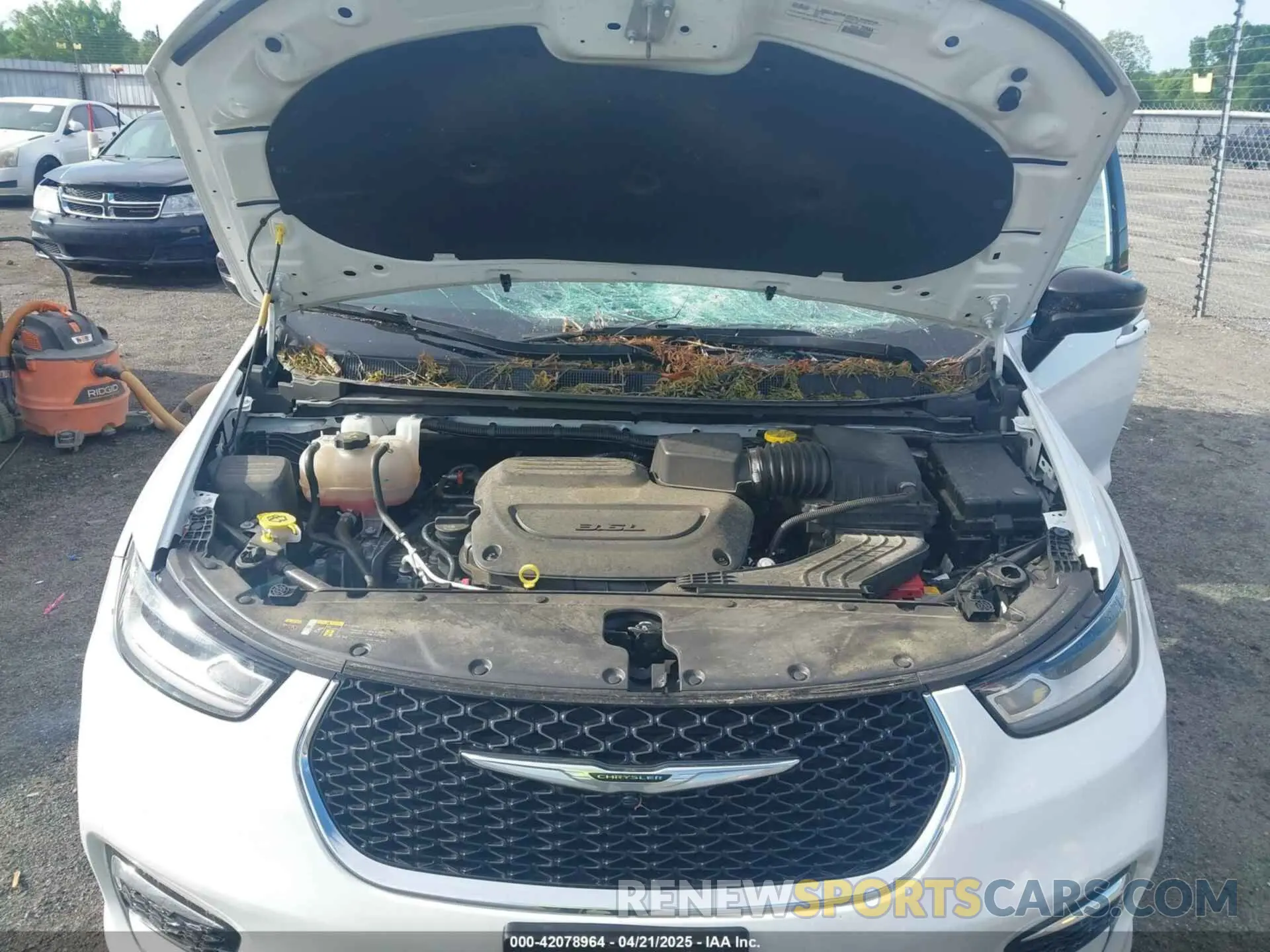 10 Фотография поврежденного автомобиля 2C4RC1BGXRR124925 CHRYSLER PACIFICA 2024