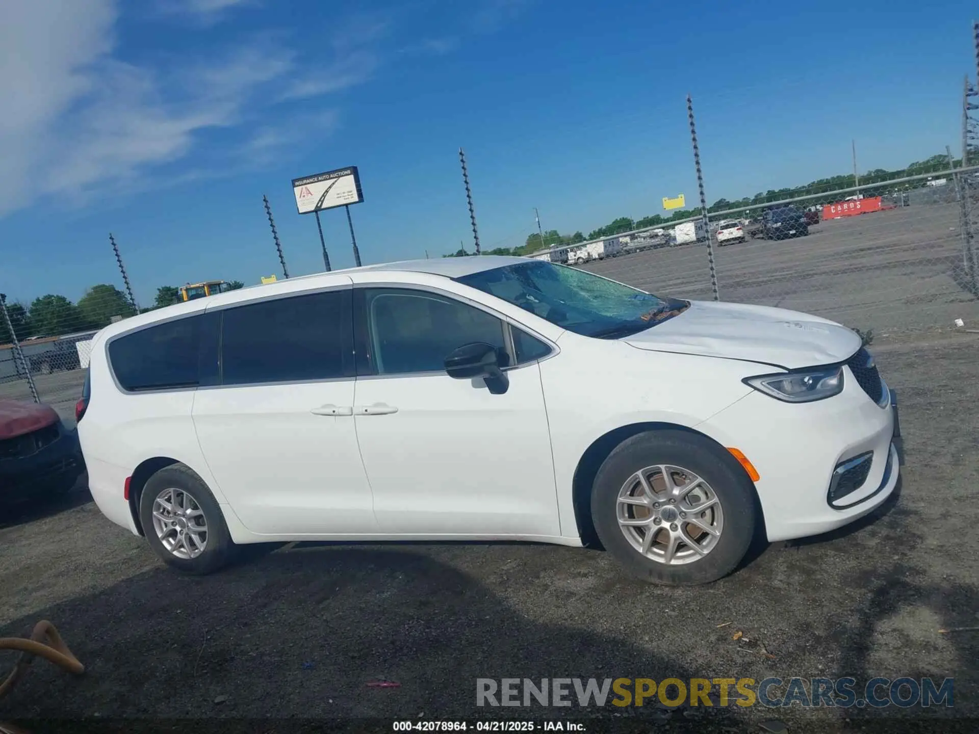 13 Фотография поврежденного автомобиля 2C4RC1BGXRR124925 CHRYSLER PACIFICA 2024
