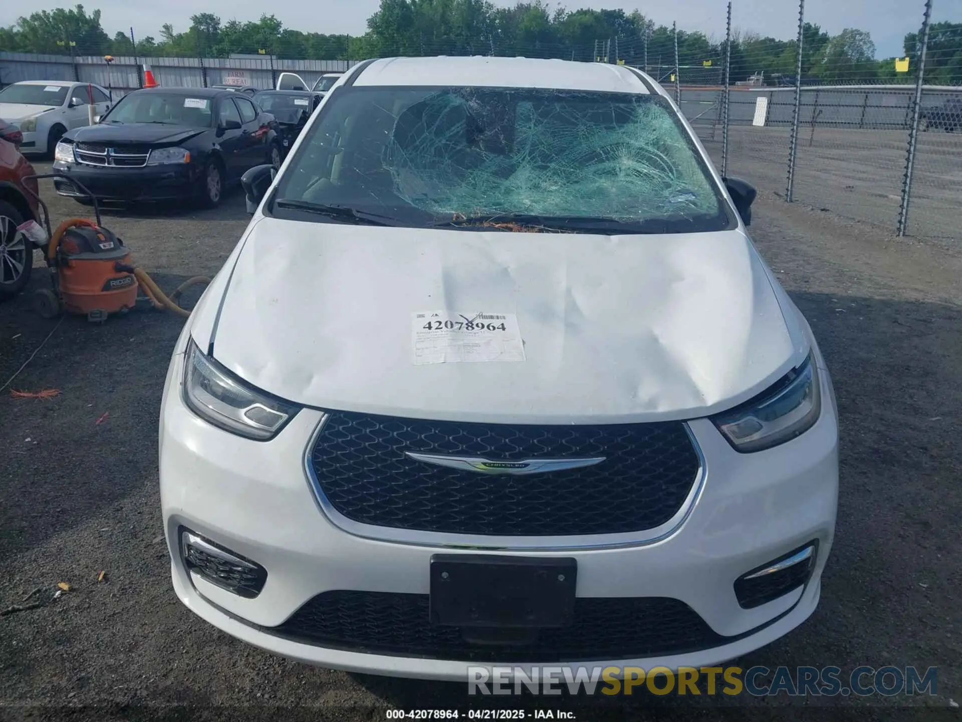 6 Фотография поврежденного автомобиля 2C4RC1BGXRR124925 CHRYSLER PACIFICA 2024