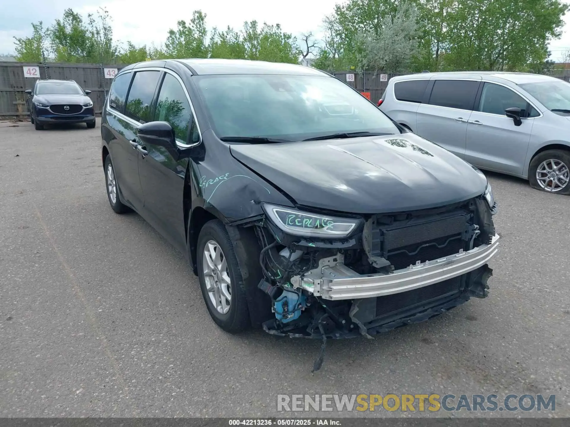 1 Фотография поврежденного автомобиля 2C4RC1BGXRR135925 CHRYSLER PACIFICA 2024