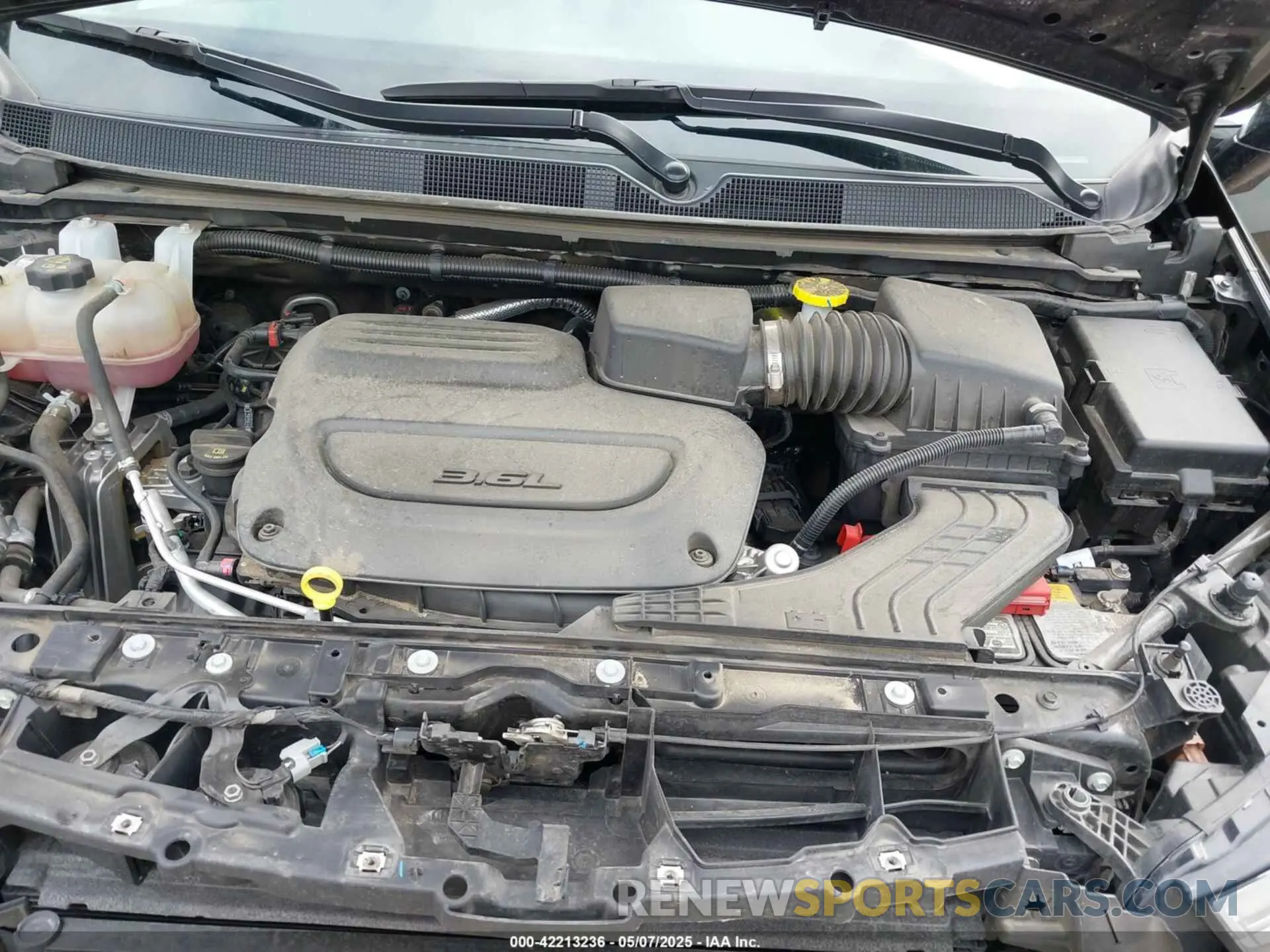 10 Фотография поврежденного автомобиля 2C4RC1BGXRR135925 CHRYSLER PACIFICA 2024