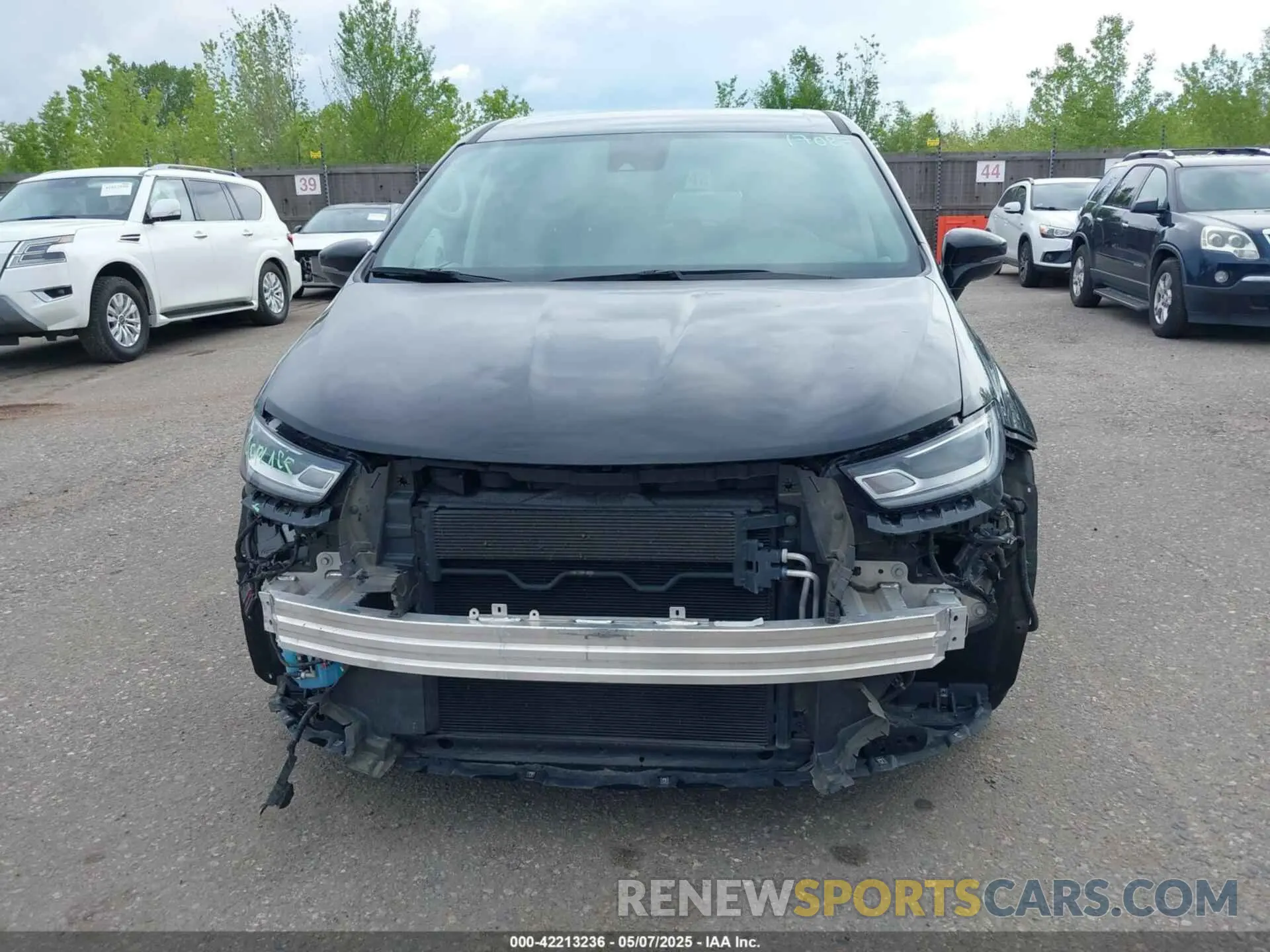 12 Фотография поврежденного автомобиля 2C4RC1BGXRR135925 CHRYSLER PACIFICA 2024