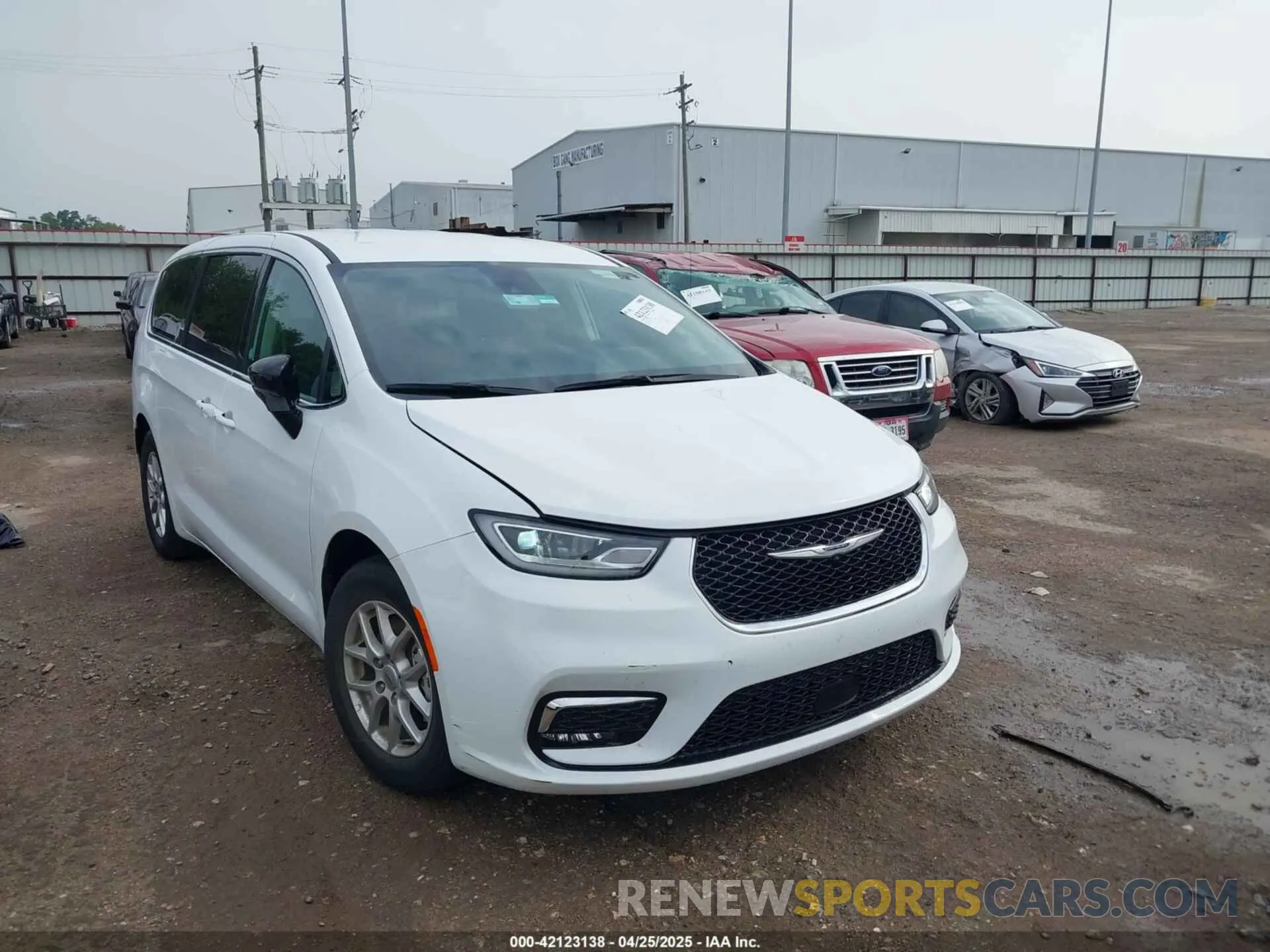 1 Фотография поврежденного автомобиля 2C4RC1BGXRR145399 CHRYSLER PACIFICA 2024