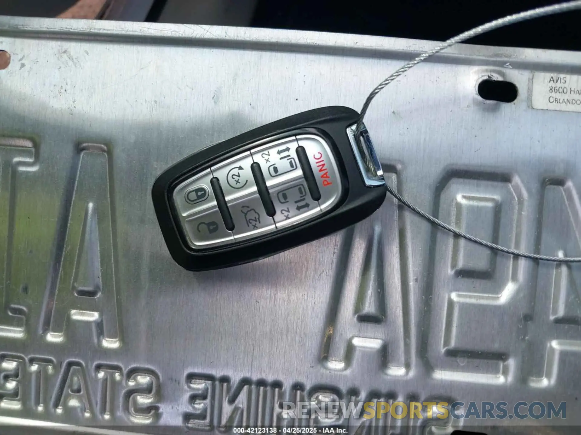 11 Фотография поврежденного автомобиля 2C4RC1BGXRR145399 CHRYSLER PACIFICA 2024