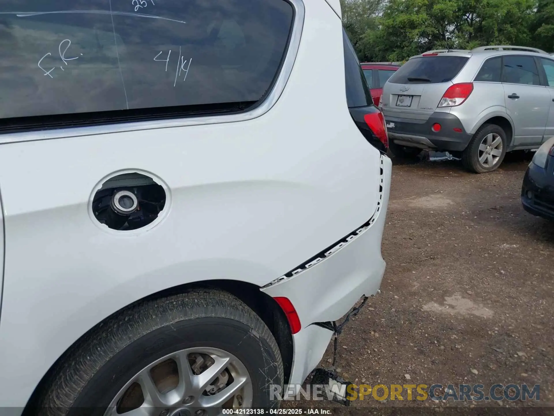 6 Фотография поврежденного автомобиля 2C4RC1BGXRR145399 CHRYSLER PACIFICA 2024