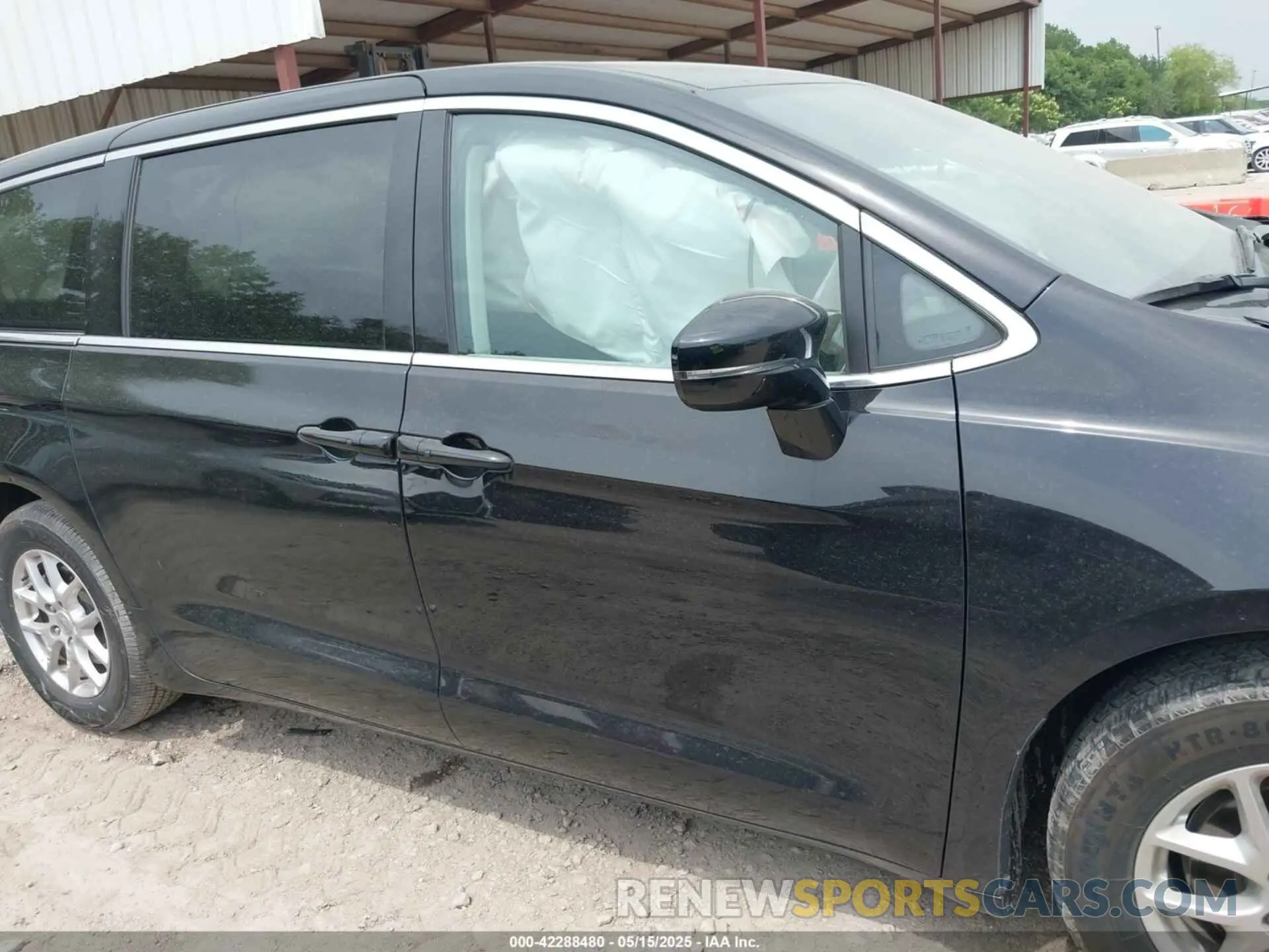 12 Photograph of a damaged car 2C4RC1BGXRR151574 CHRYSLER PACIFICA 2024