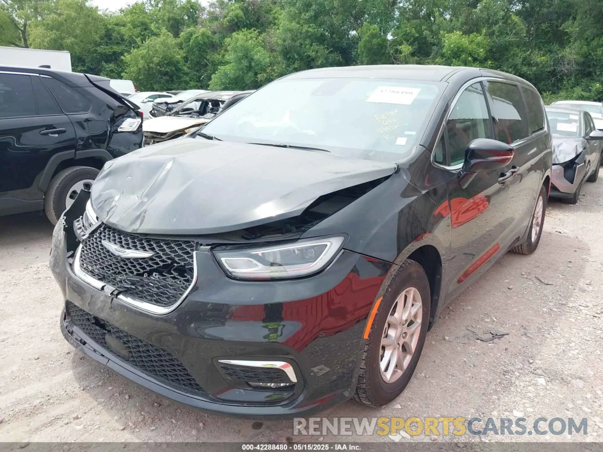 2 Photograph of a damaged car 2C4RC1BGXRR151574 CHRYSLER PACIFICA 2024