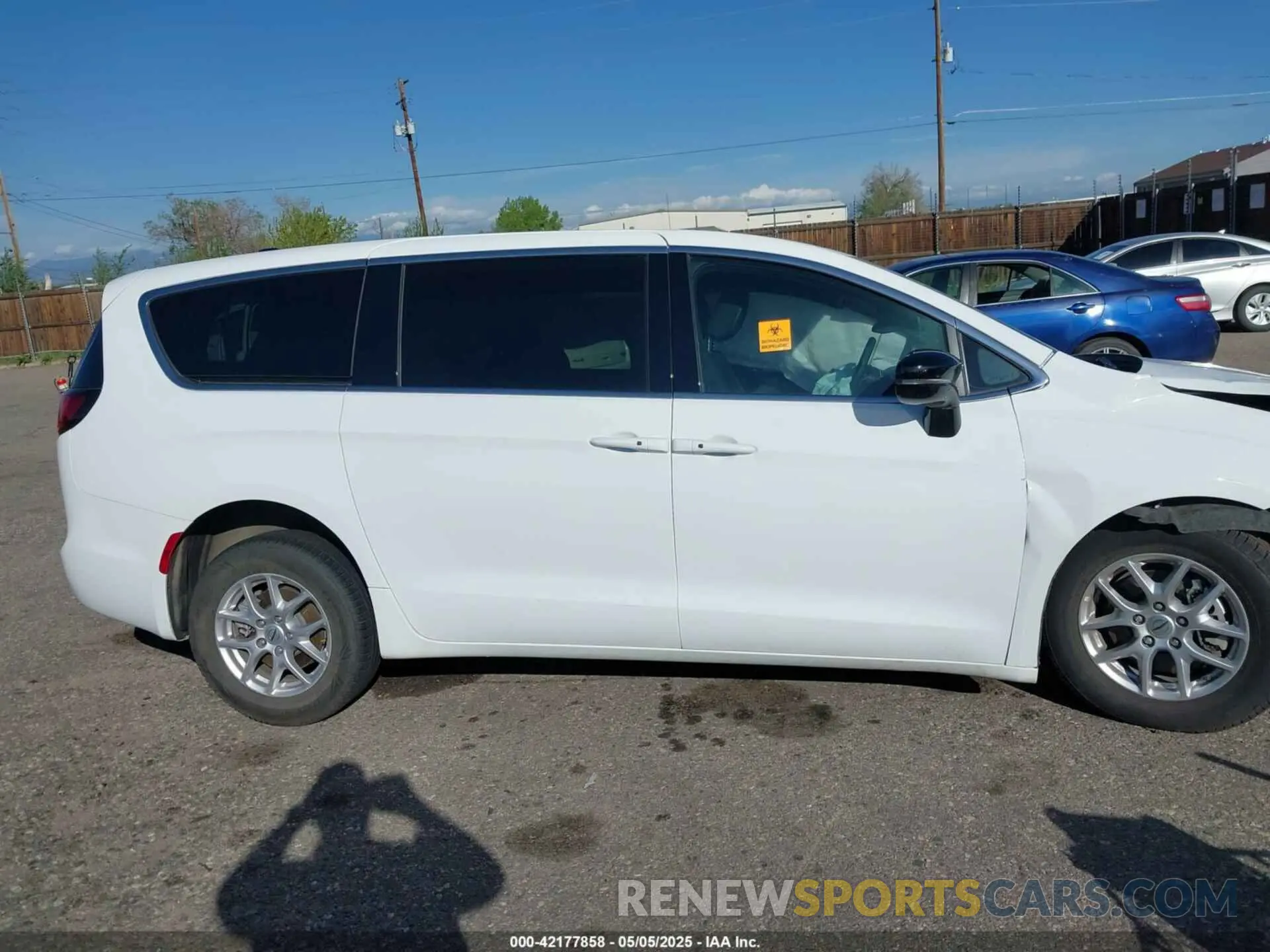 13 Photograph of a damaged car 2C4RC1FG3RR144993 CHRYSLER PACIFICA 2024