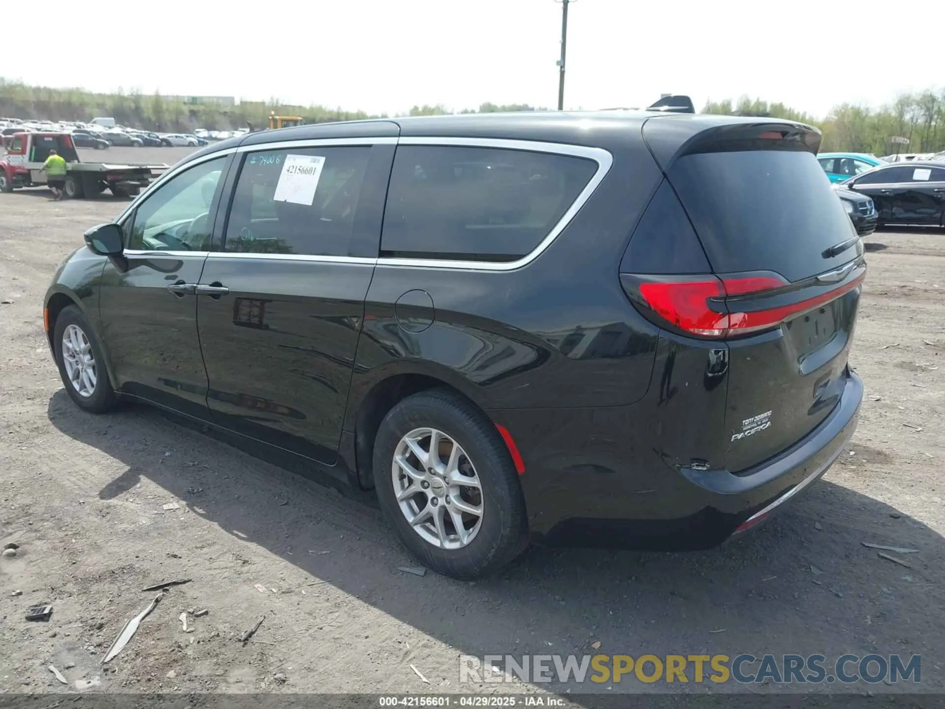 3 Фотография поврежденного автомобиля 2C4RC1FG3RR154388 CHRYSLER PACIFICA 2024