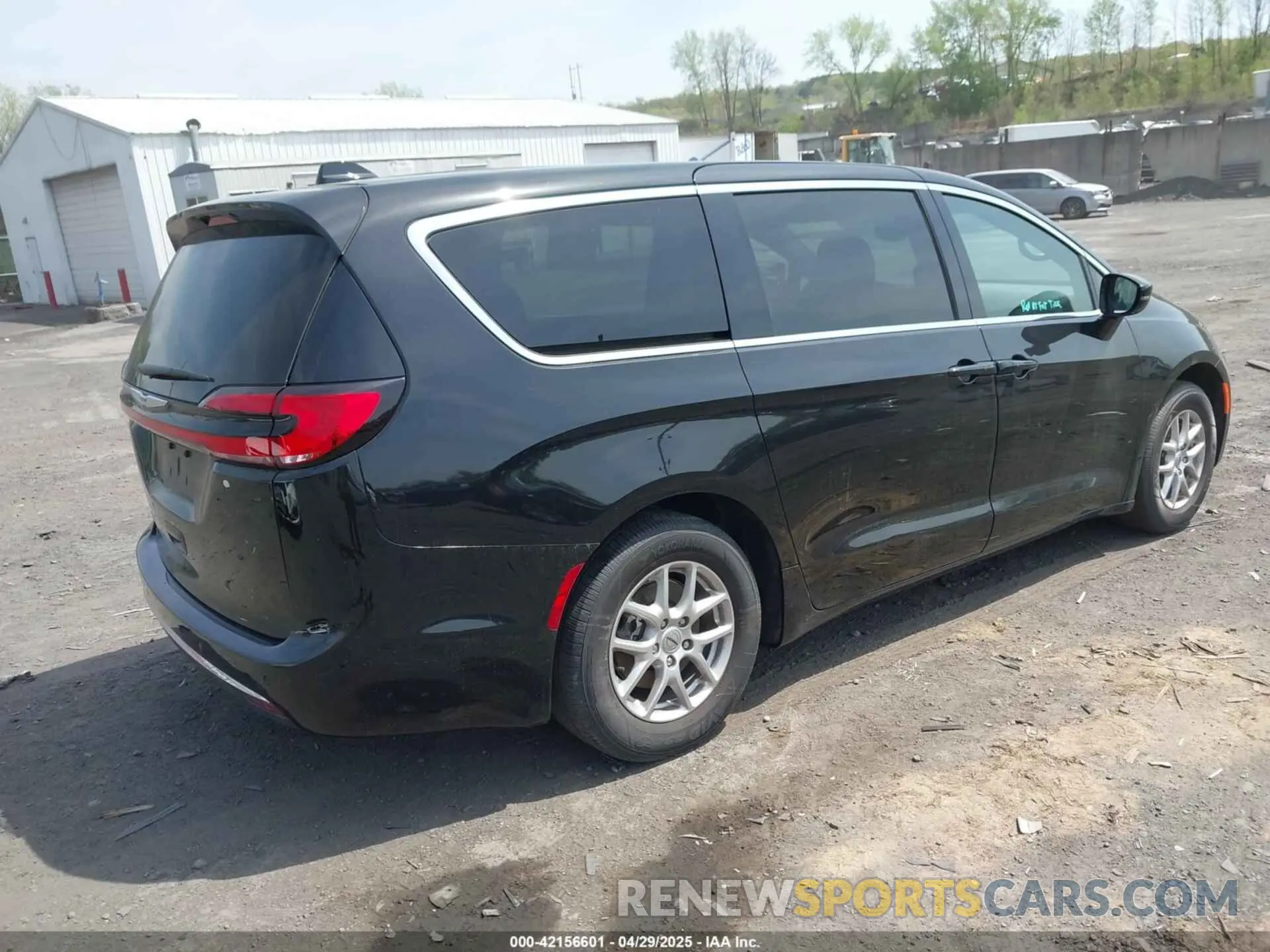 4 Фотография поврежденного автомобиля 2C4RC1FG3RR154388 CHRYSLER PACIFICA 2024