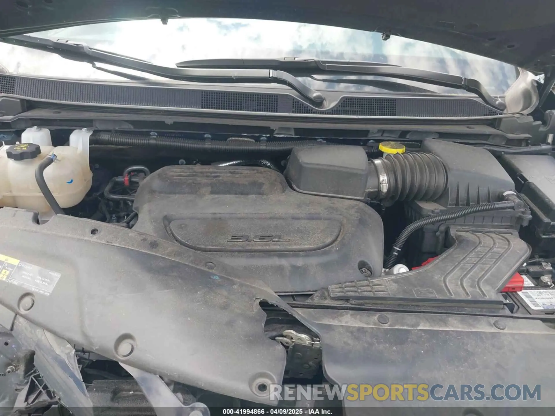 10 Фотография поврежденного автомобиля 2C4RC1FGSRR102552 CHRYSLER PACIFICA 2024