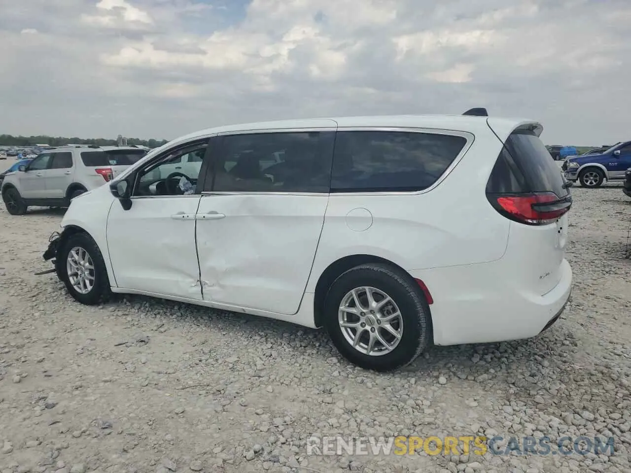 2 Photograph of a damaged car 2C4RC1FGXRR135546 CHRYSLER PACIFICA 2024