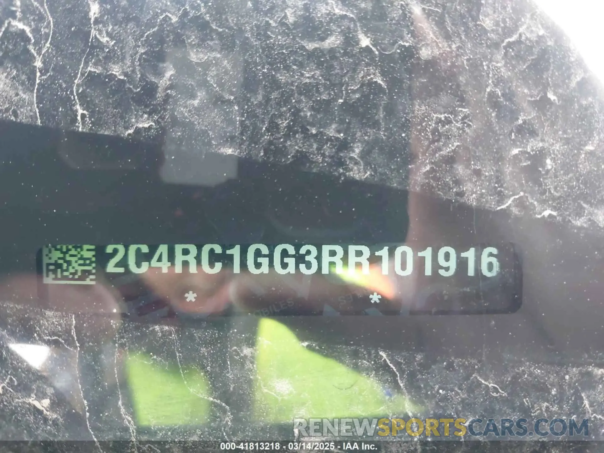 9 Photograph of a damaged car 2C4RC1GG3RR101916 CHRYSLER PACIFICA 2024
