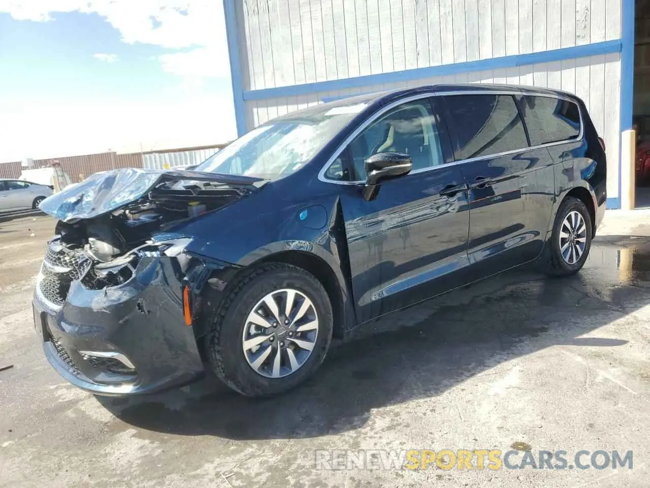 1 Фотография поврежденного автомобиля 2C4RC1S70RR102822 CHRYSLER PACIFICA 2024