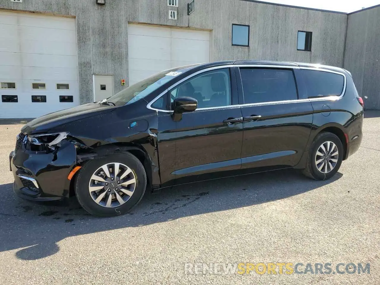 1 Photograph of a damaged car 2C4RC1S73RR150136 CHRYSLER PACIFICA 2024