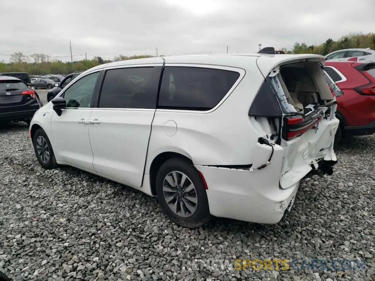 2 Фотография поврежденного автомобиля 2C4RC1S78RR117746 CHRYSLER PACIFICA 2024