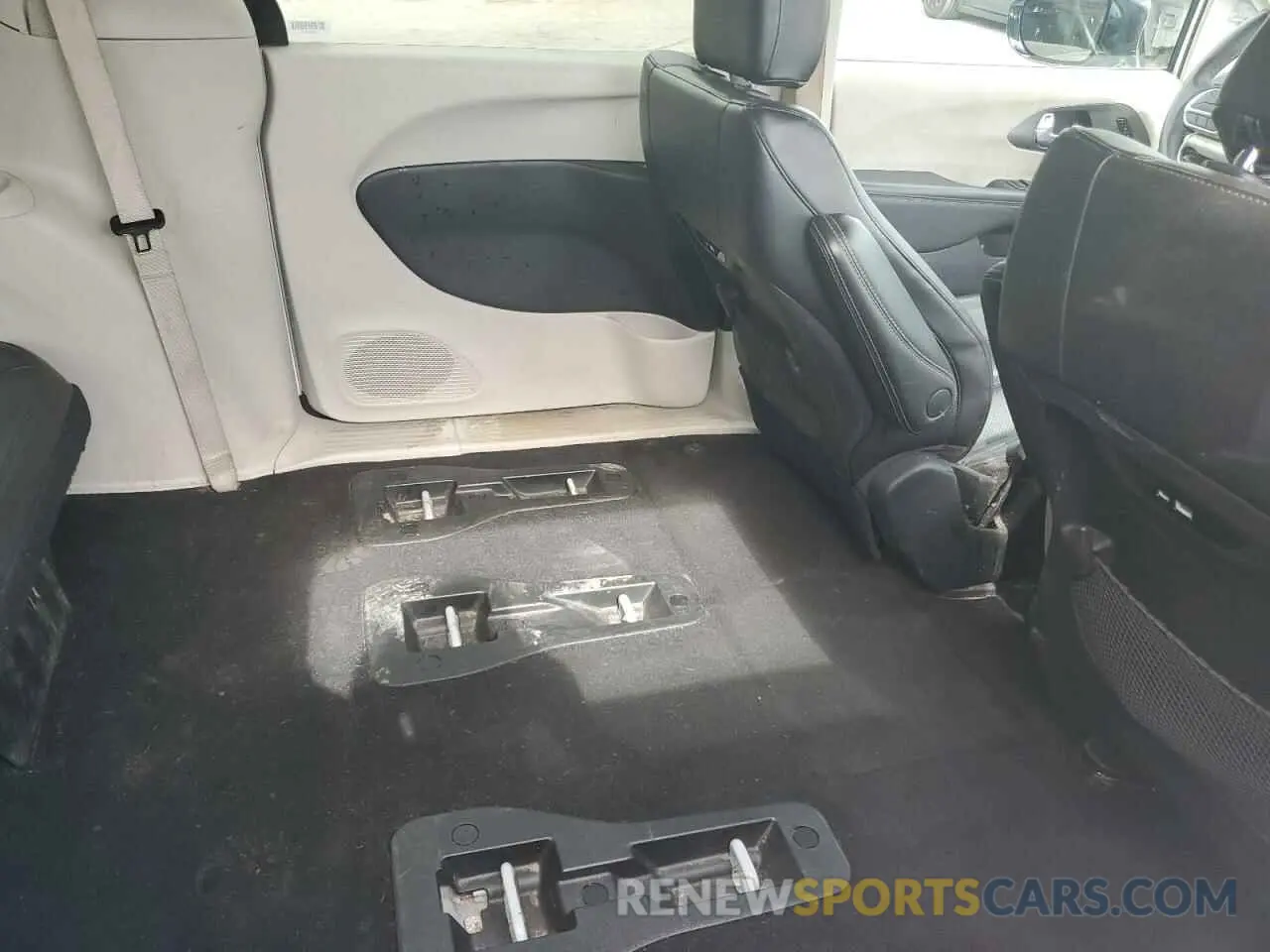 11 Фотография поврежденного автомобиля 2C4RC1S78RR117973 CHRYSLER PACIFICA 2024